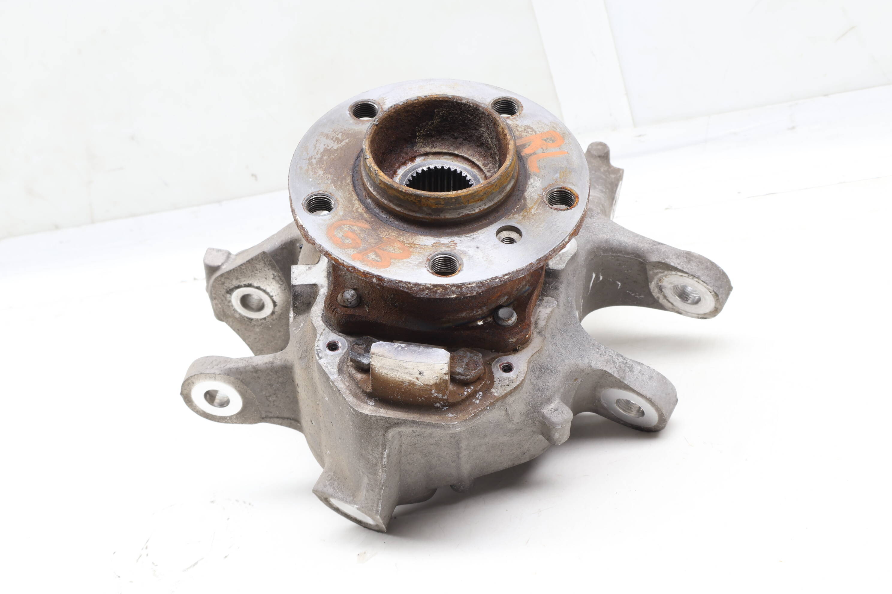 Spindle Knuckle W/ Wheel Bearing 33326797447