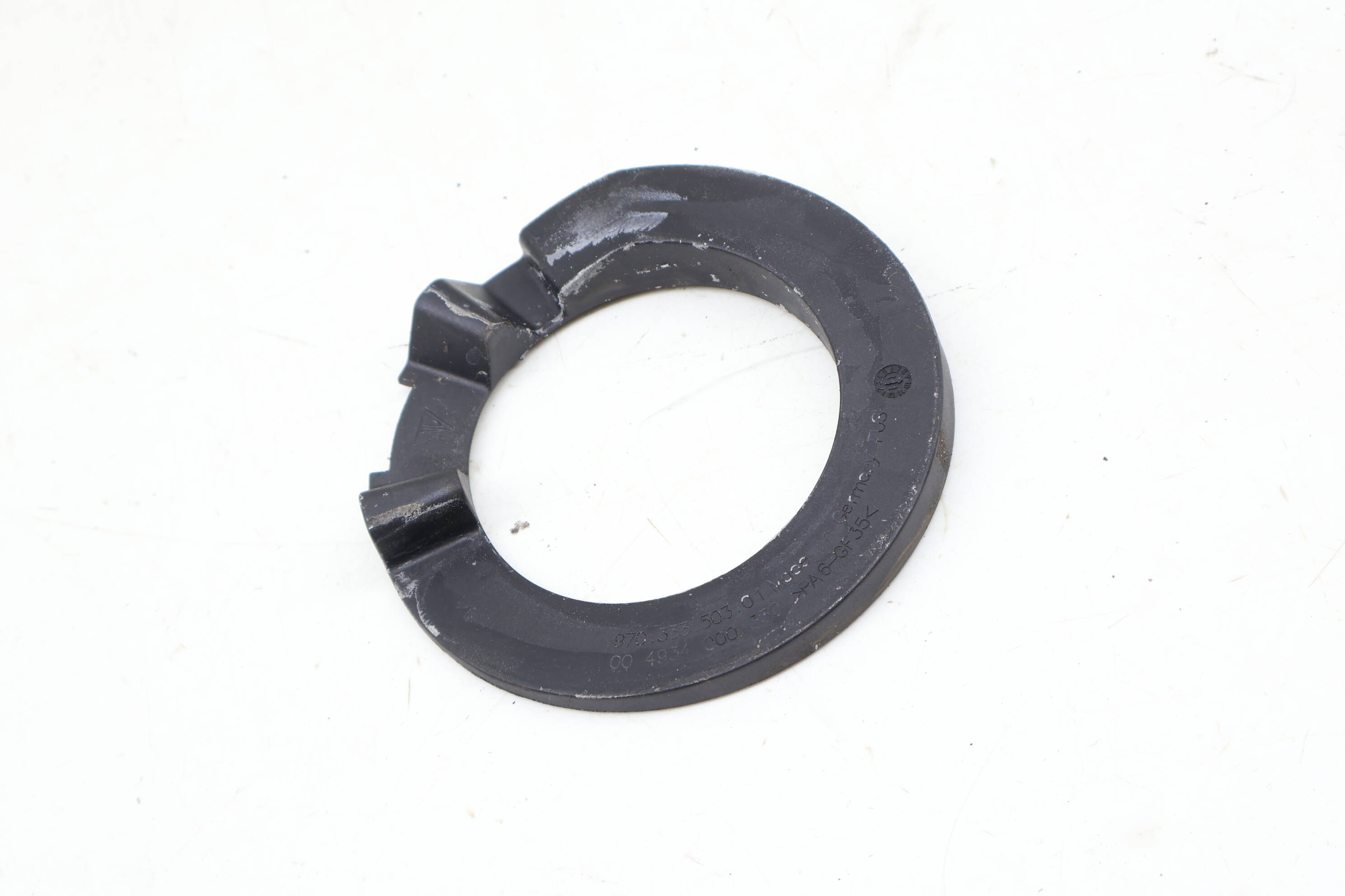 Spring Pad / Mount 97033350301