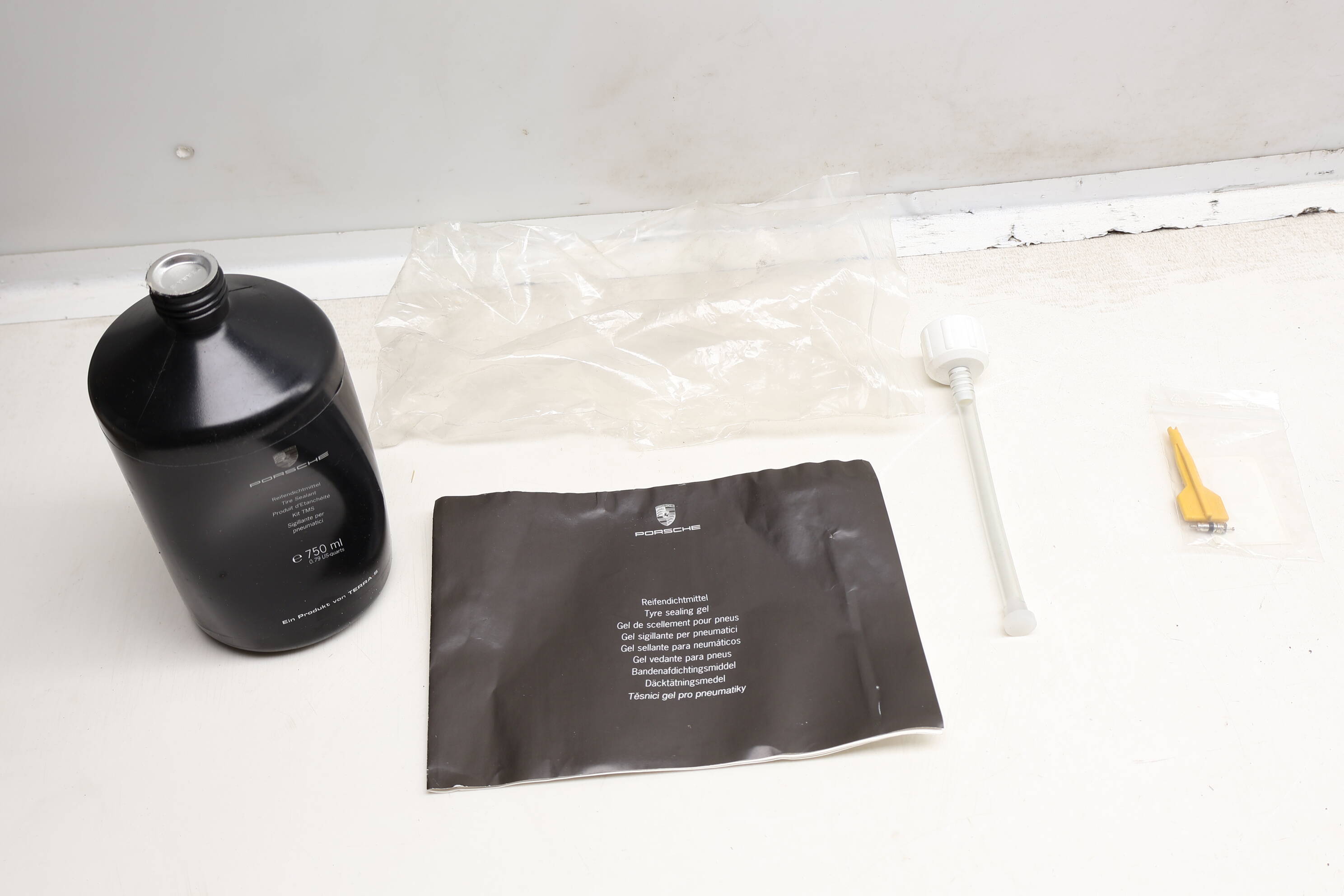 Flat Tire Sealant Canister 7L5012619 95572263100