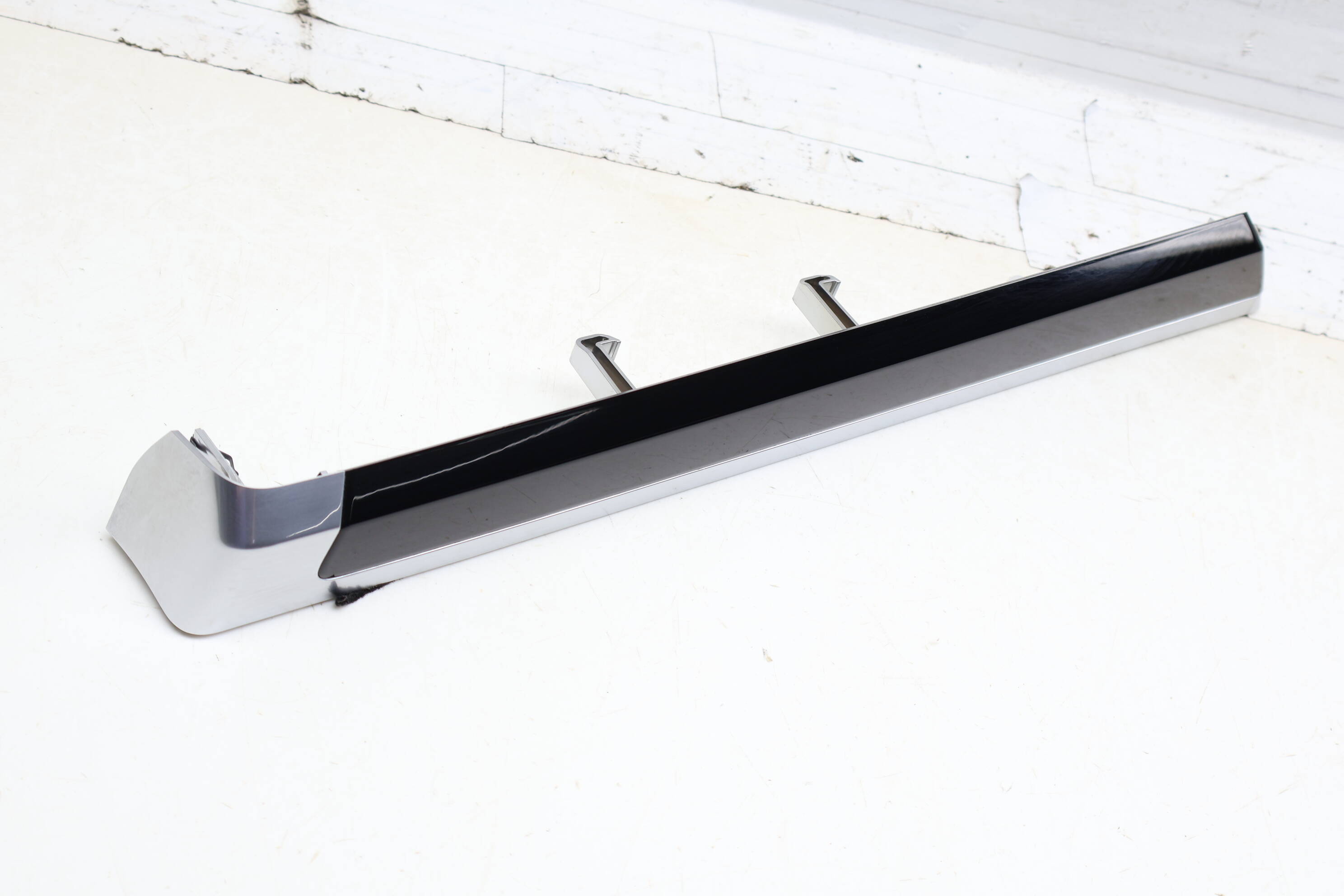 Door Panel Trim / Molding 7P5867410F 95855541000
