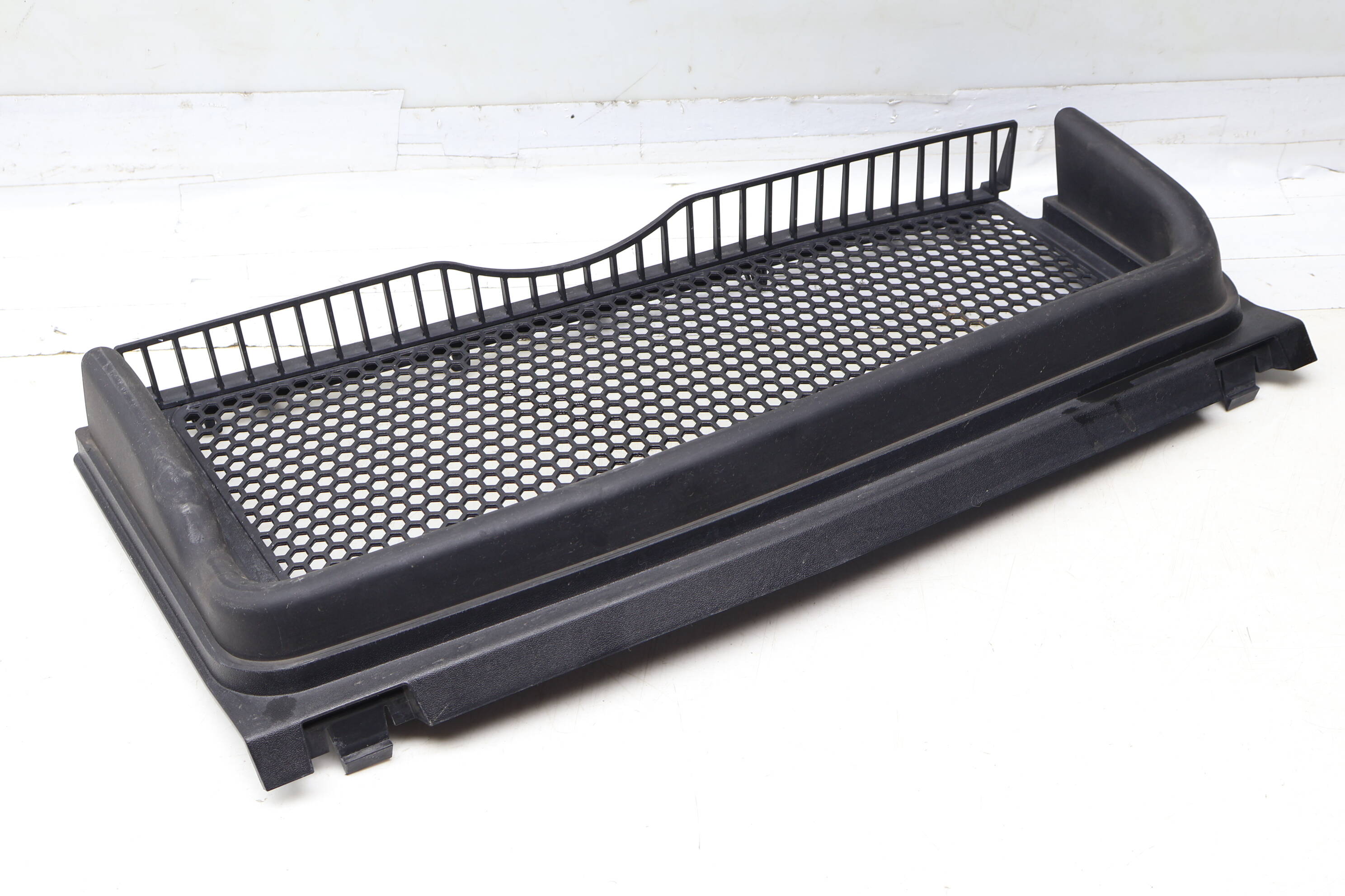 Cowl / Firewall Cover Grille 4M1819154A