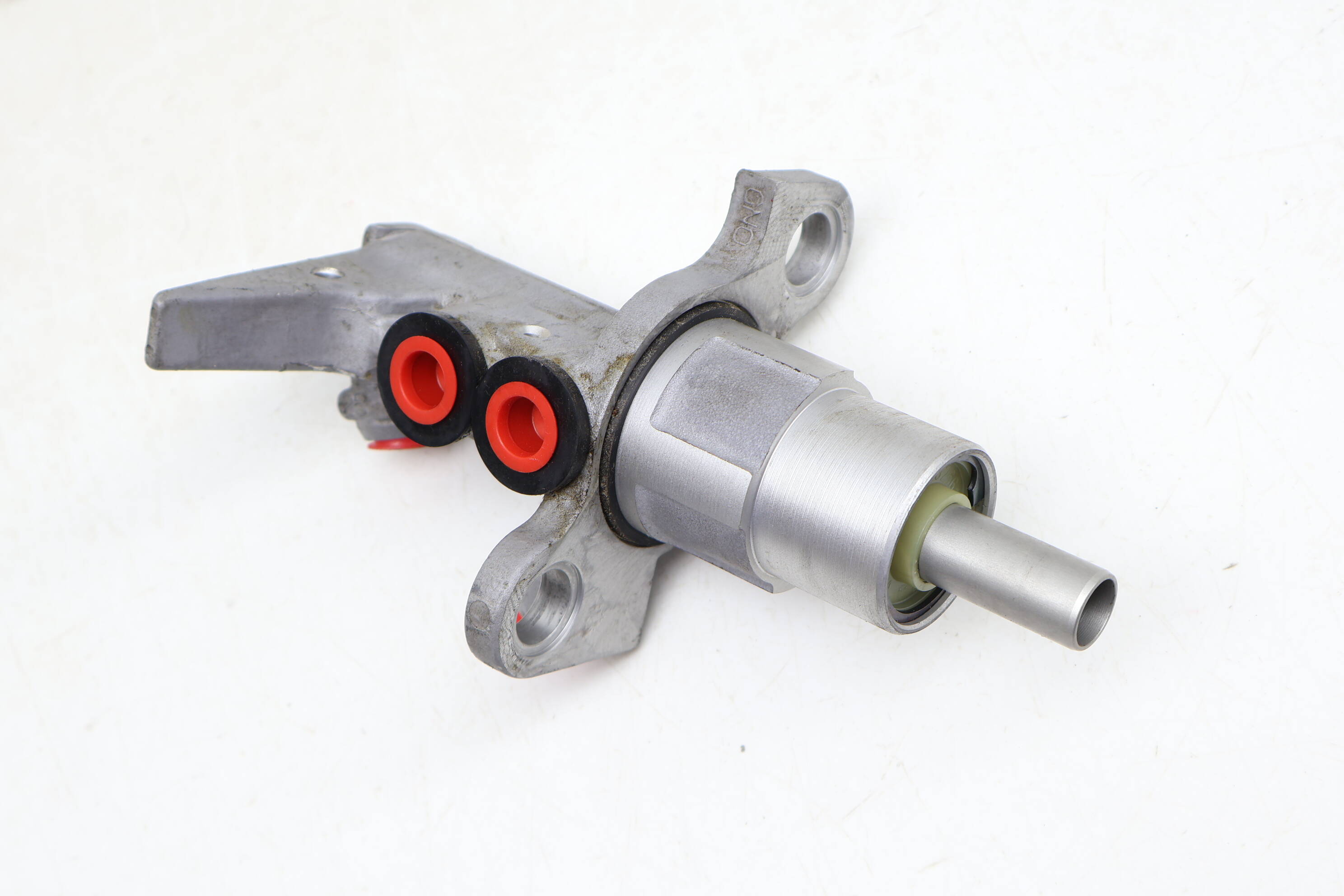 Brake Master Cylinder 4G2611021