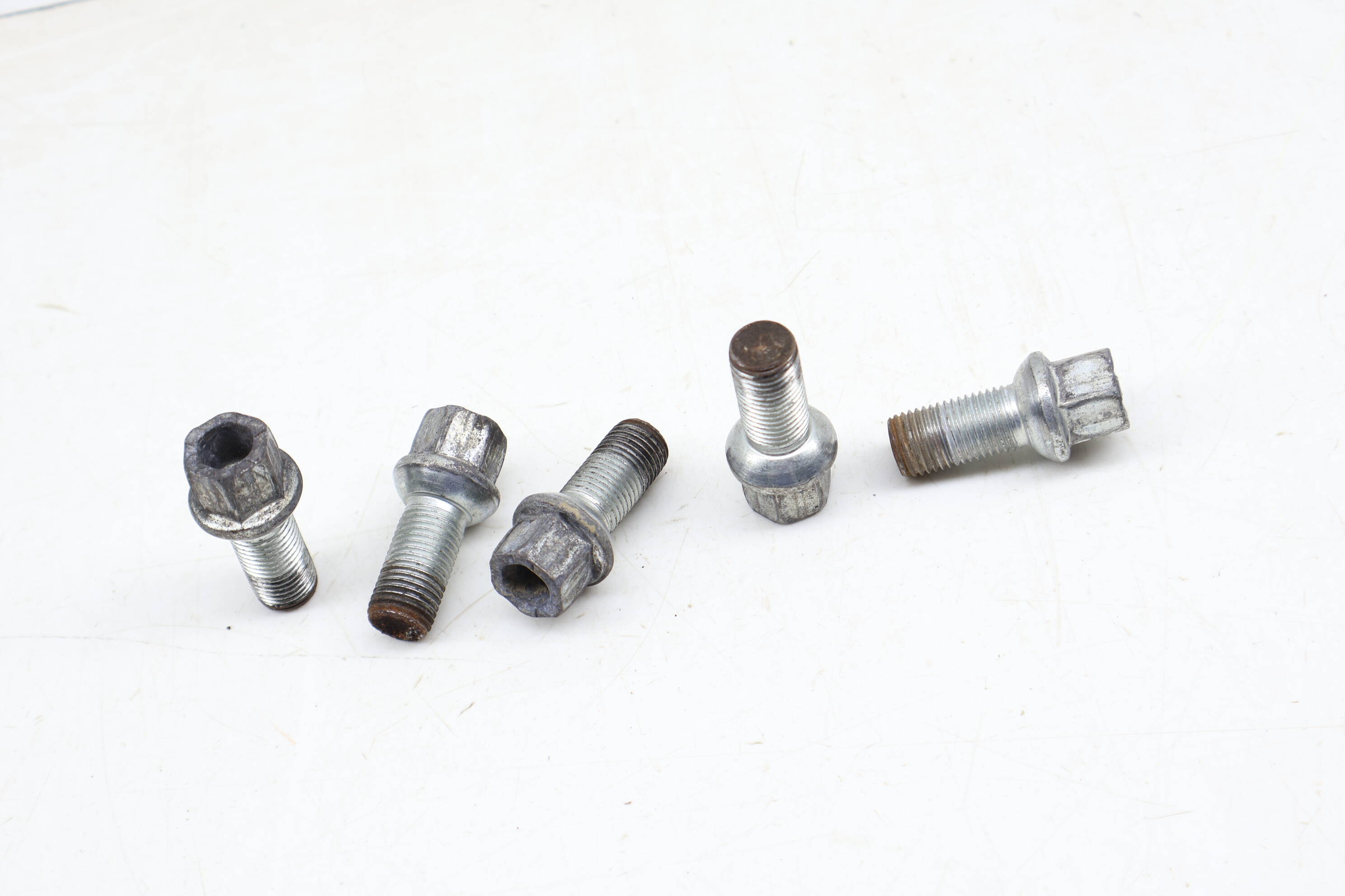 Wheel Bolt / Lug Nut Set (5) WHT001812