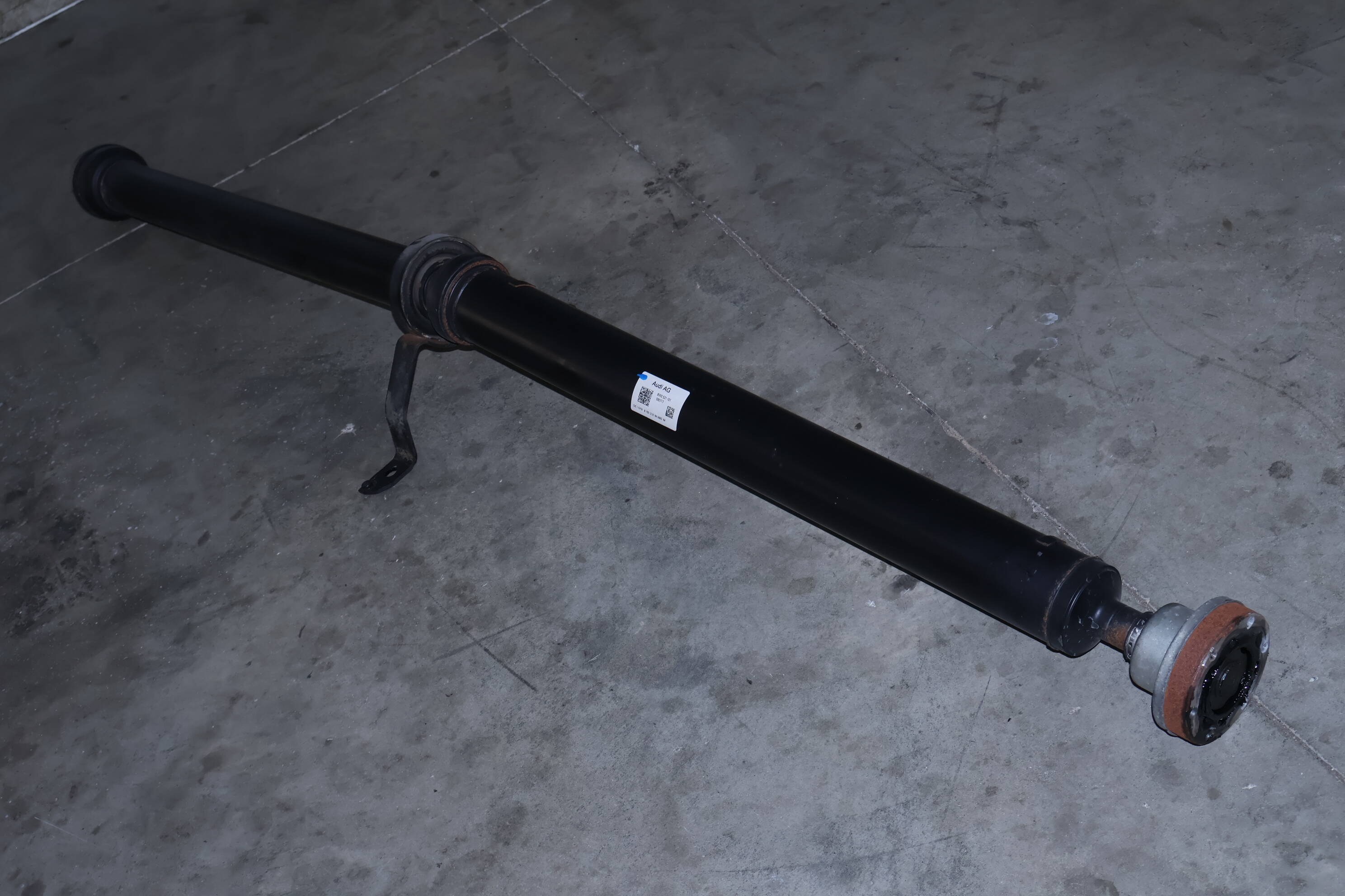 Driveshaft / Propeller Shaft 8W0521101