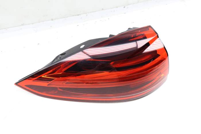 Outer Tail Light / Lamp 7P5945207R 95863106121 main product photo
