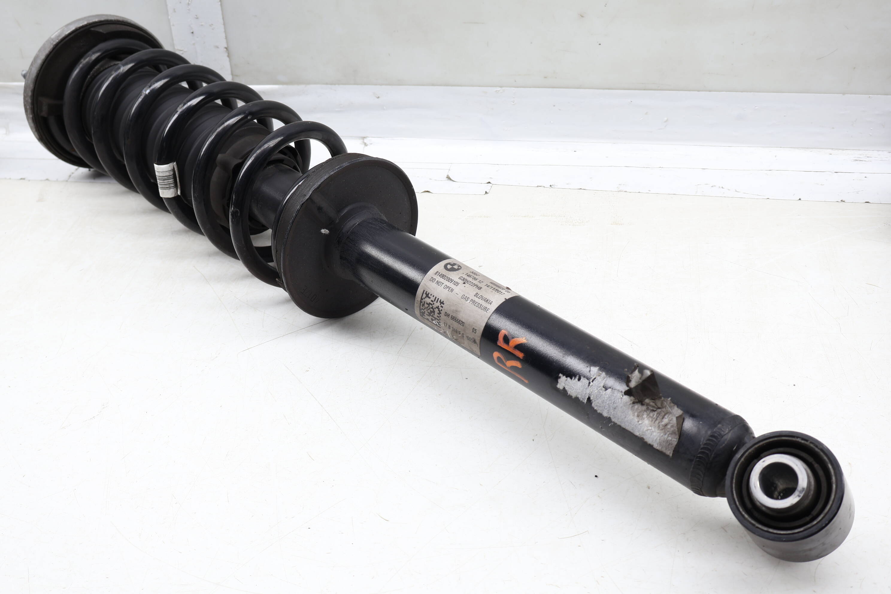 Strut Shock / Spring Assembly 33526866620