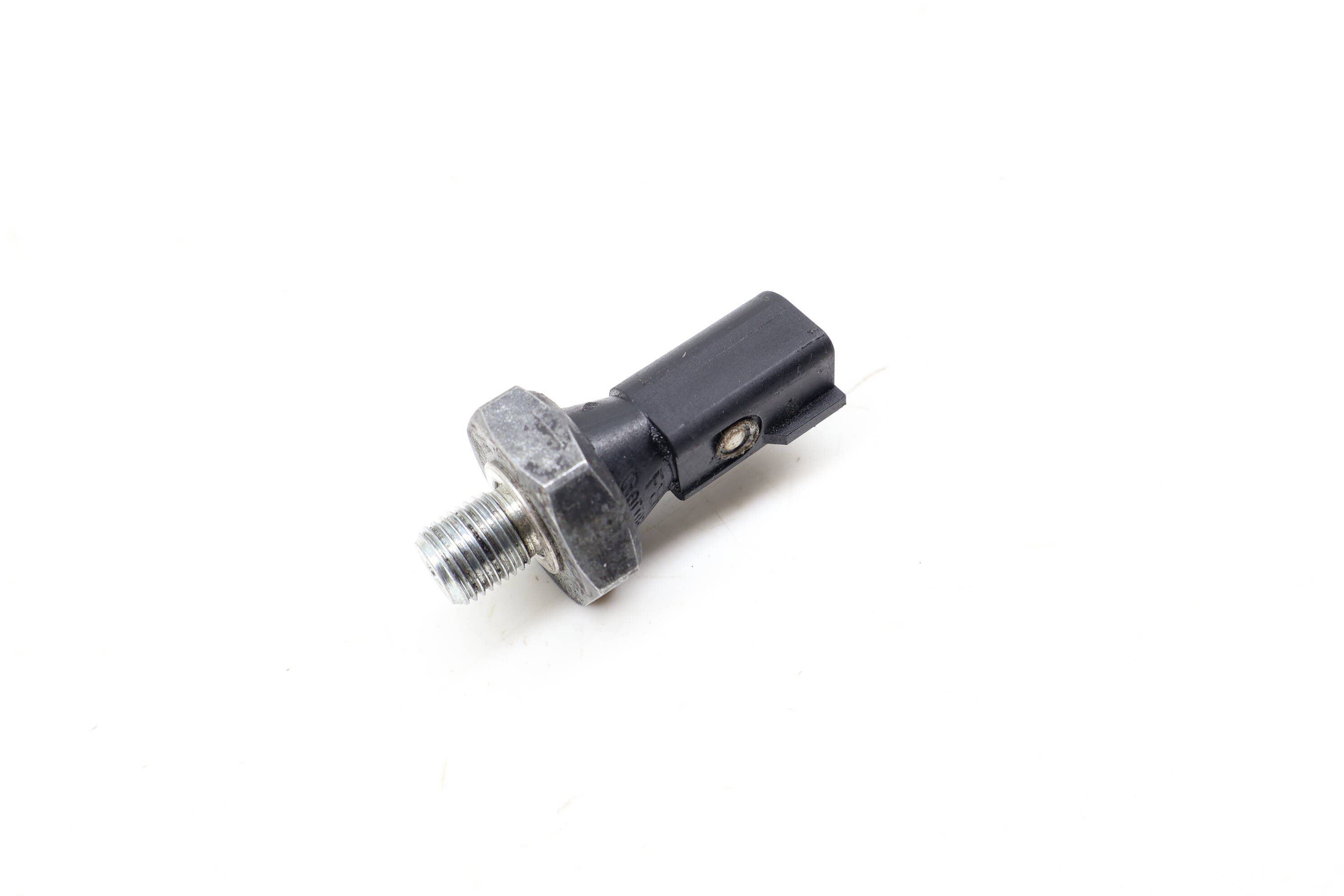 Engine Oil Pressure Sensor / Switch 06A919081F