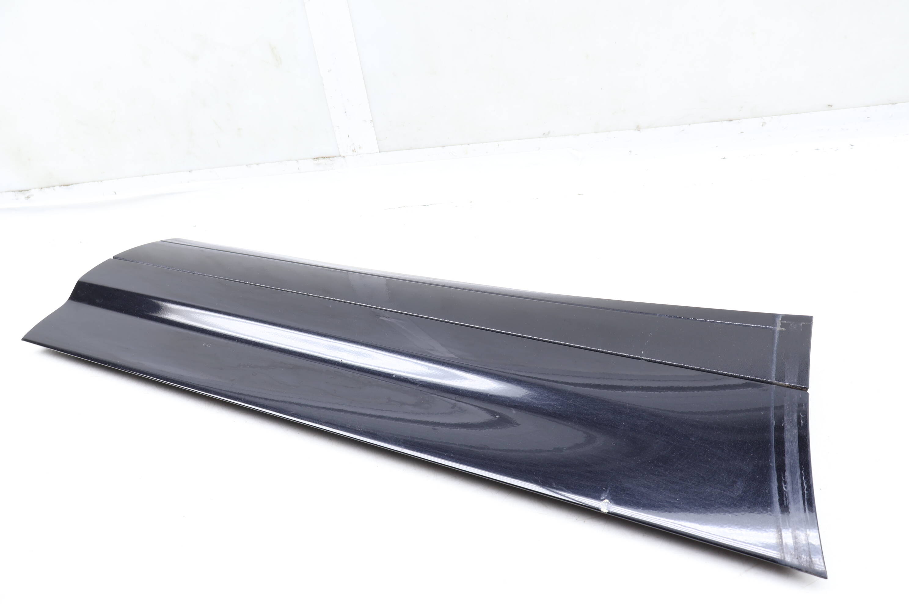 Lower Door Molding / Blade 7P5837788J 95855978804