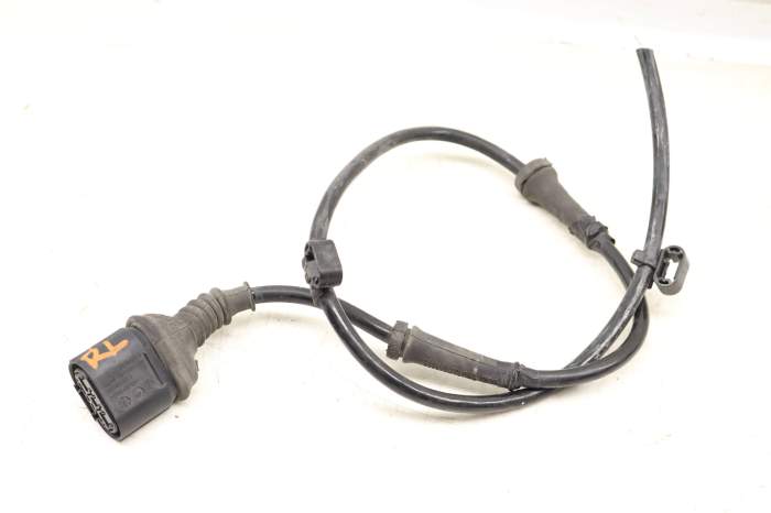 Emergency / Parking Brake Module Wiring Connector 61129141981 main product photo