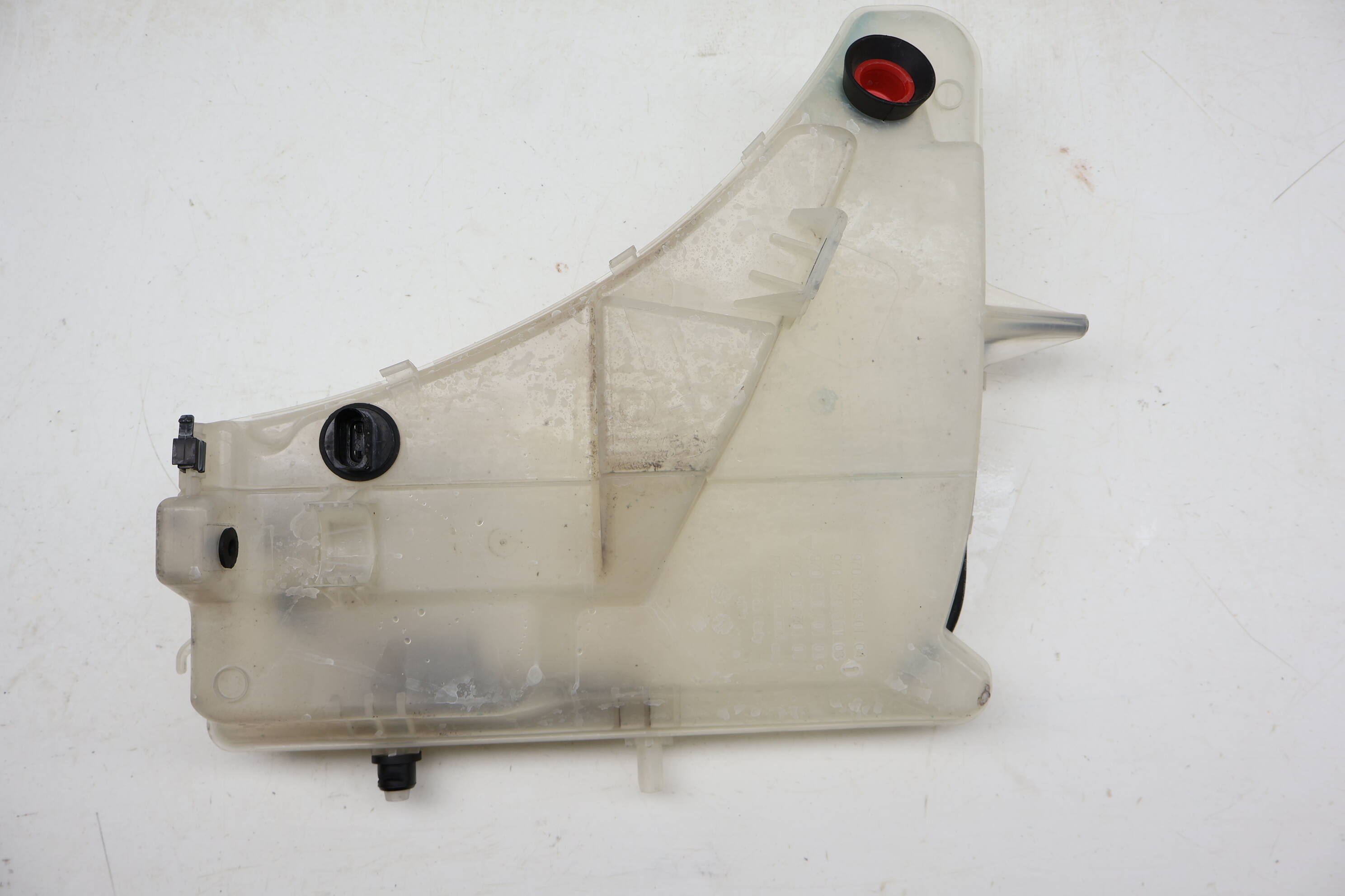 Windshield Washer Reservoir / Tank 97052870100