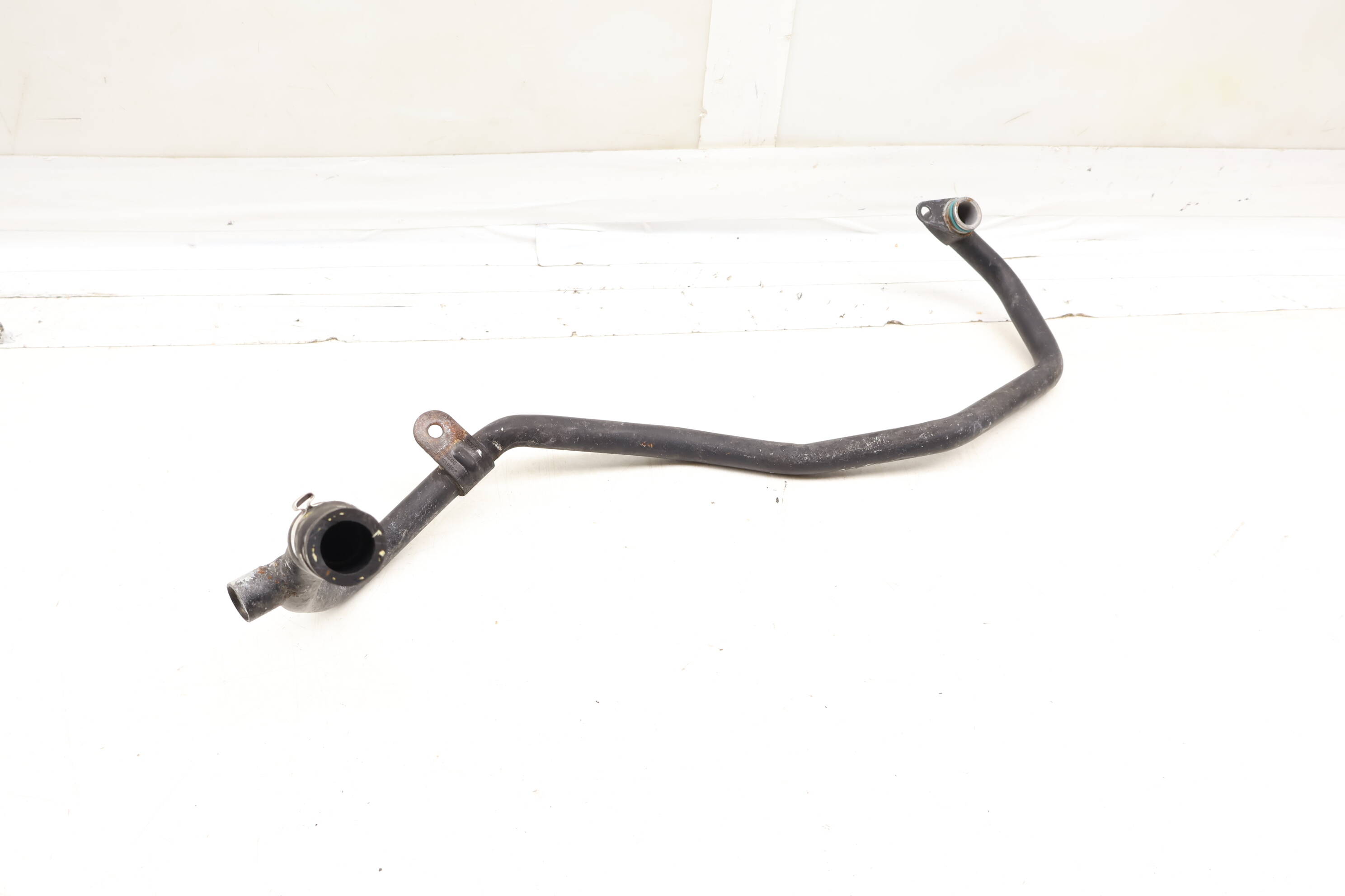 Coolant Pipe / Tube / Line 059121050P