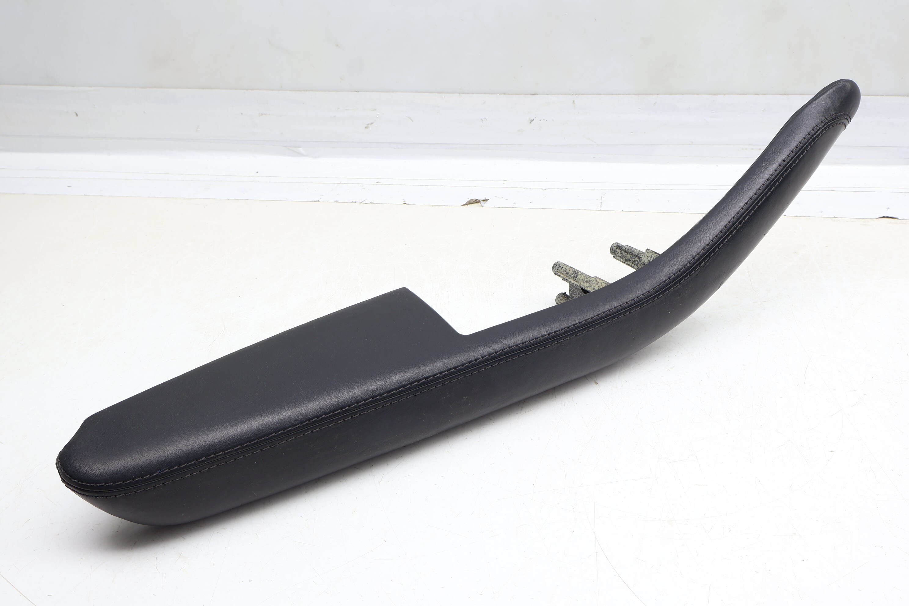 Door Panel Pull / Armrest 4E0867373A