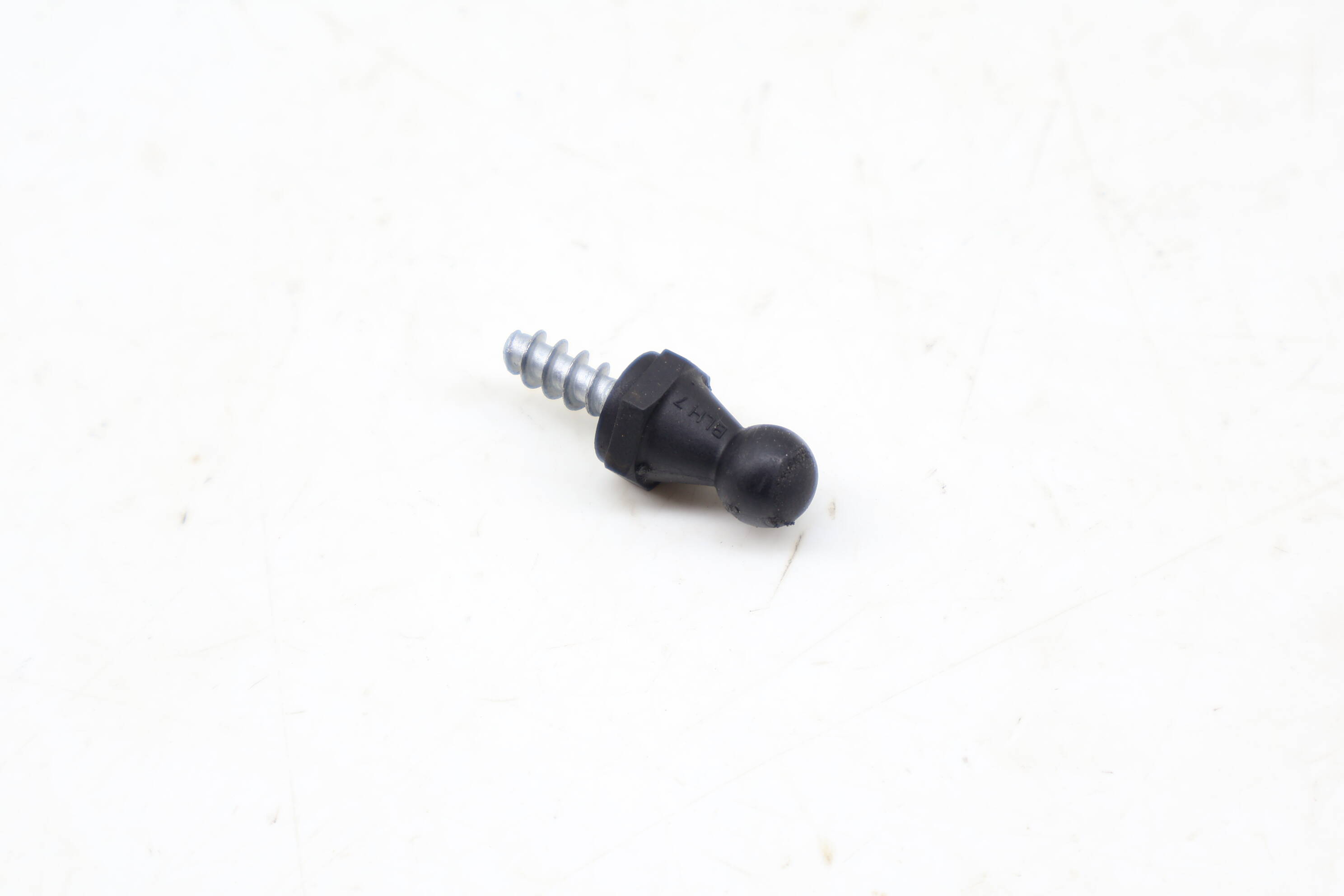 Engine Cover Ballpin / Fastener WHT005593