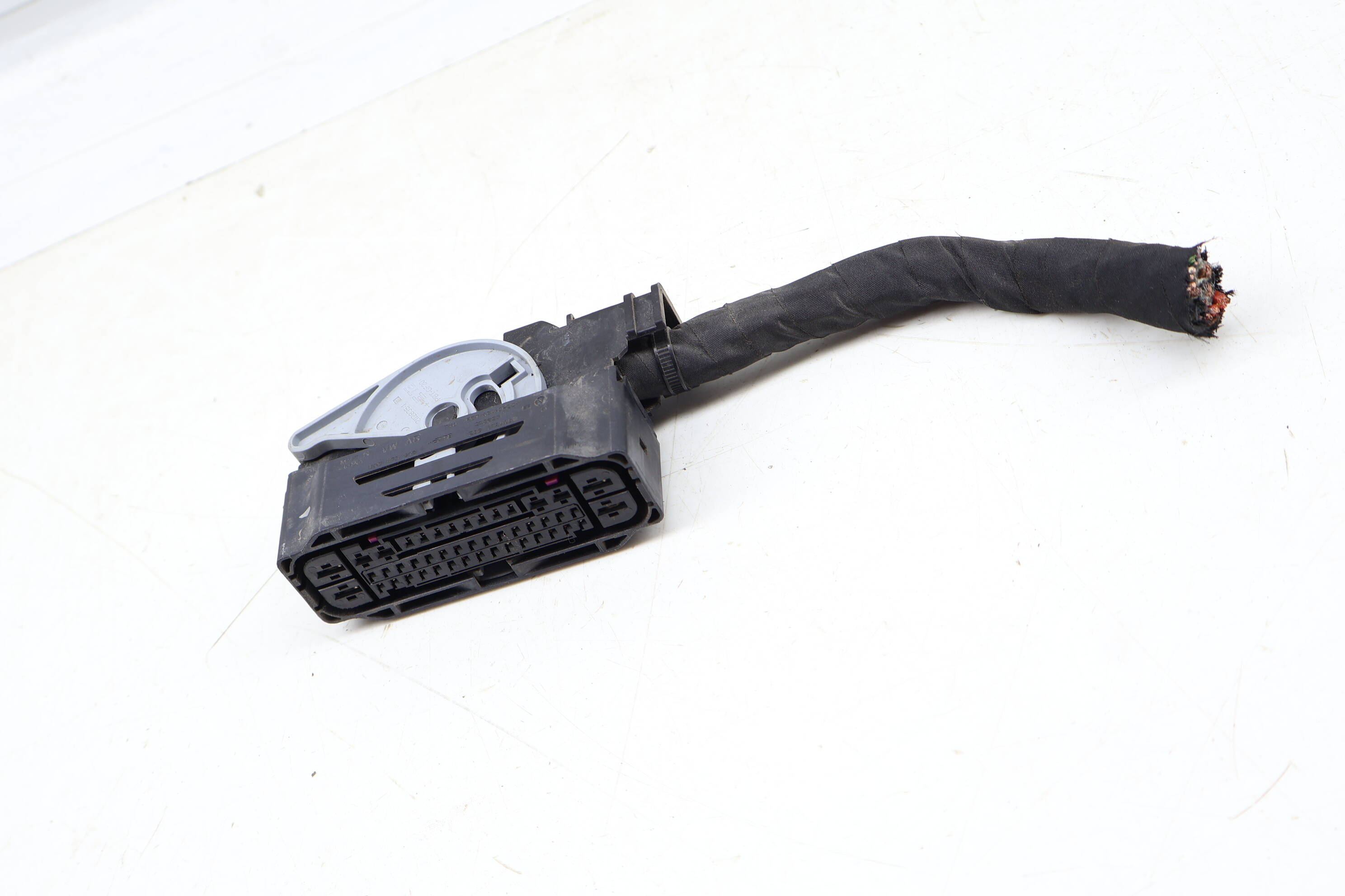 Abs Pump / Module Wiring Connector Pigtail 5Q0973046