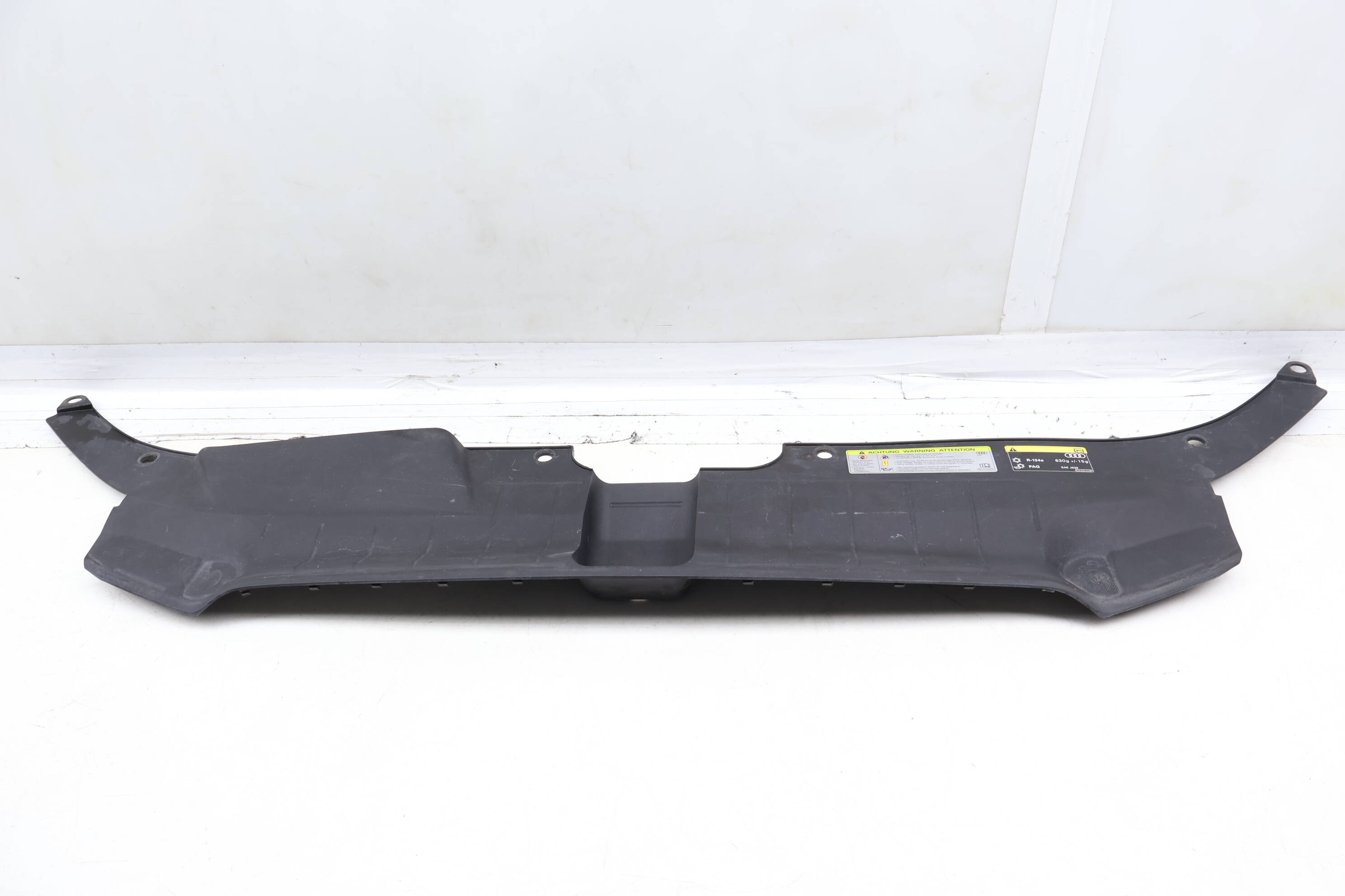Upper Bumper Cover Panel 8R0807081A