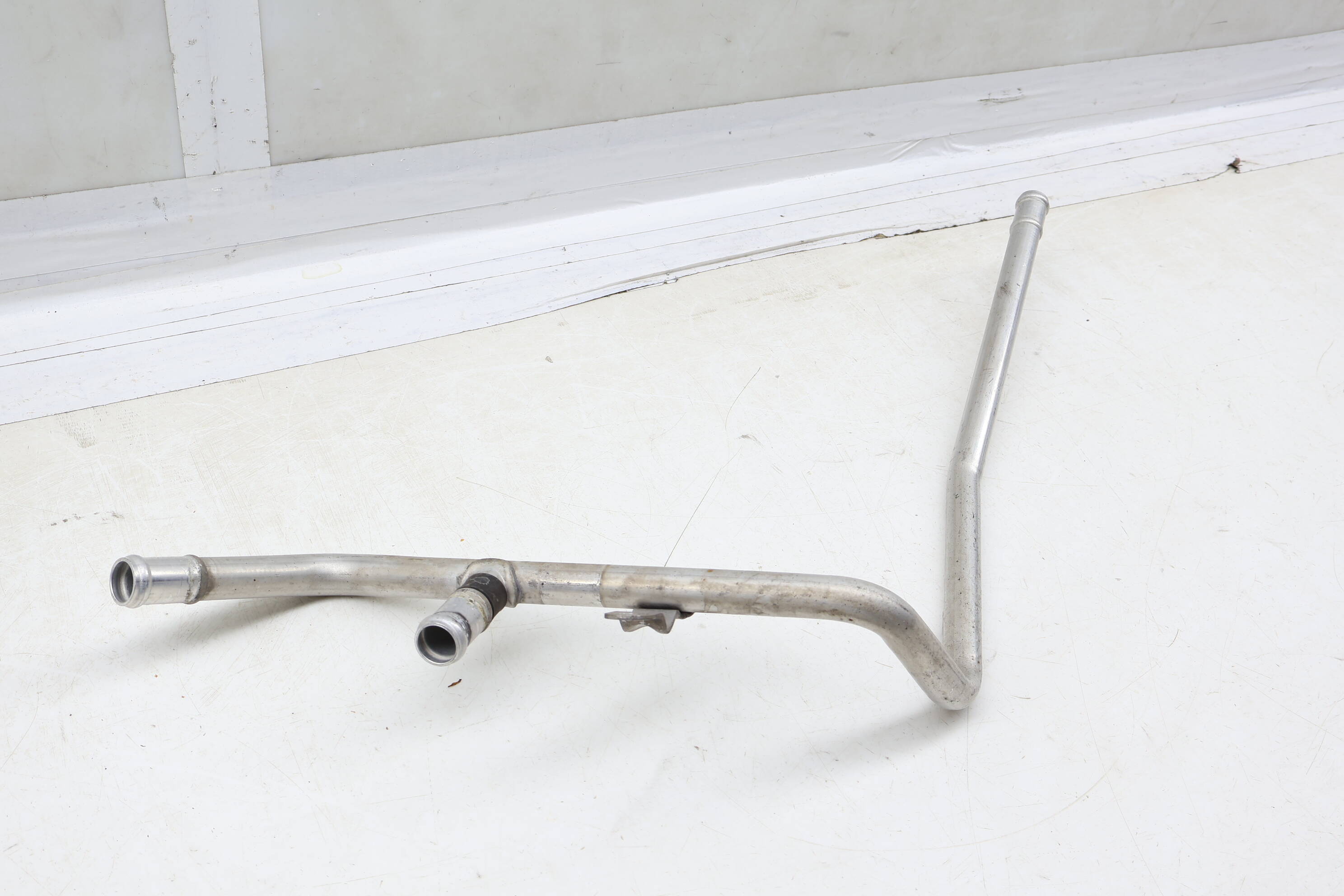 Coolant Return Line / Pipe 7L0819926AM