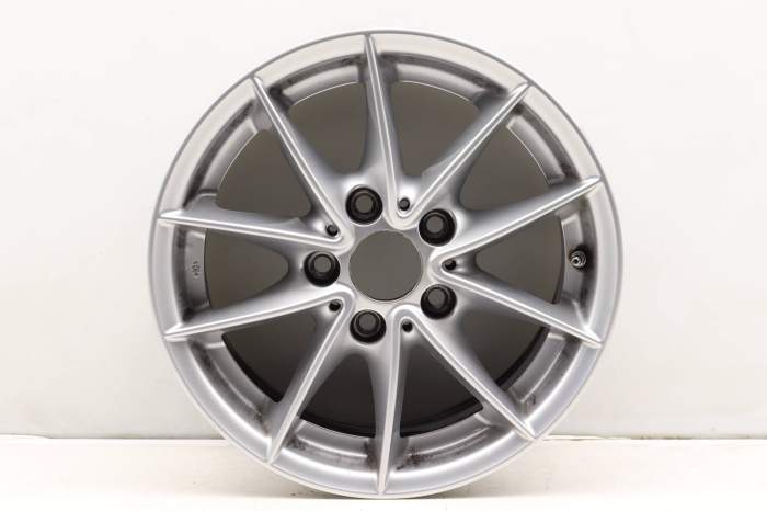 16" Inch Alloy Rim / Wheel (5 V-Spoke) 6795207 main product photo