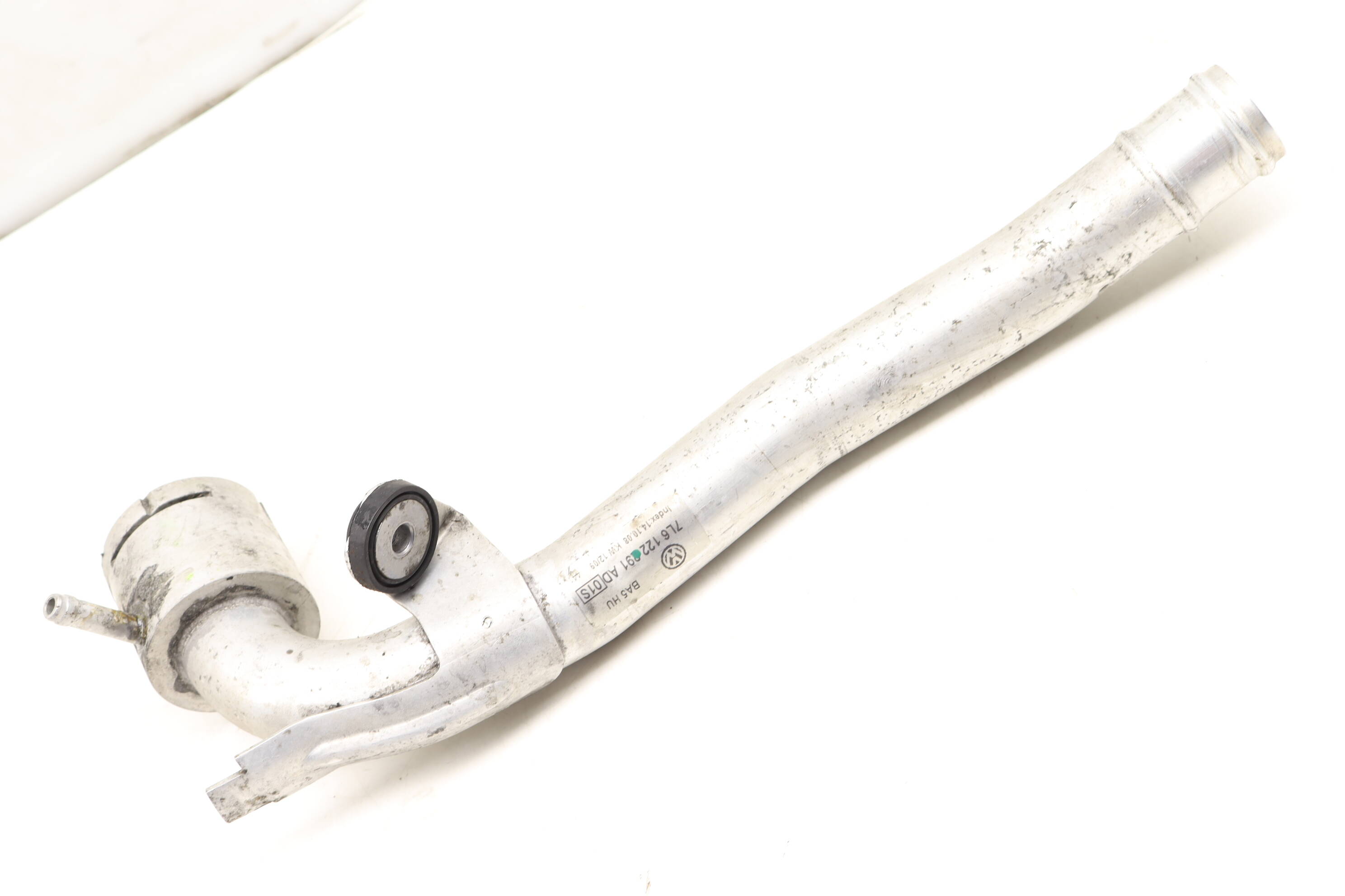 Coolant Hose / Tube / Pipe 7L6122291AD