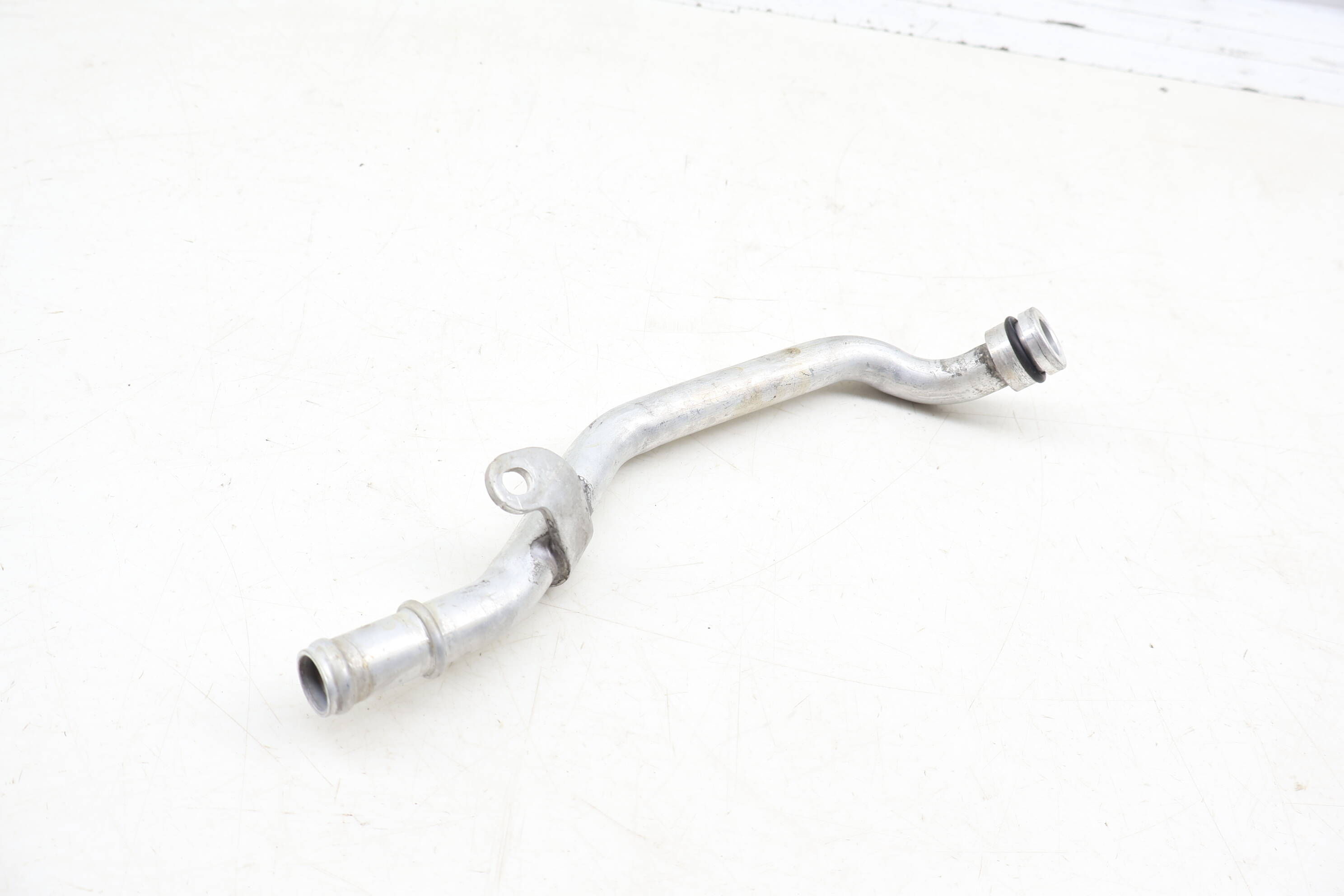 Coolant Pipe / Line / Tube 0P2121193E 95812119305