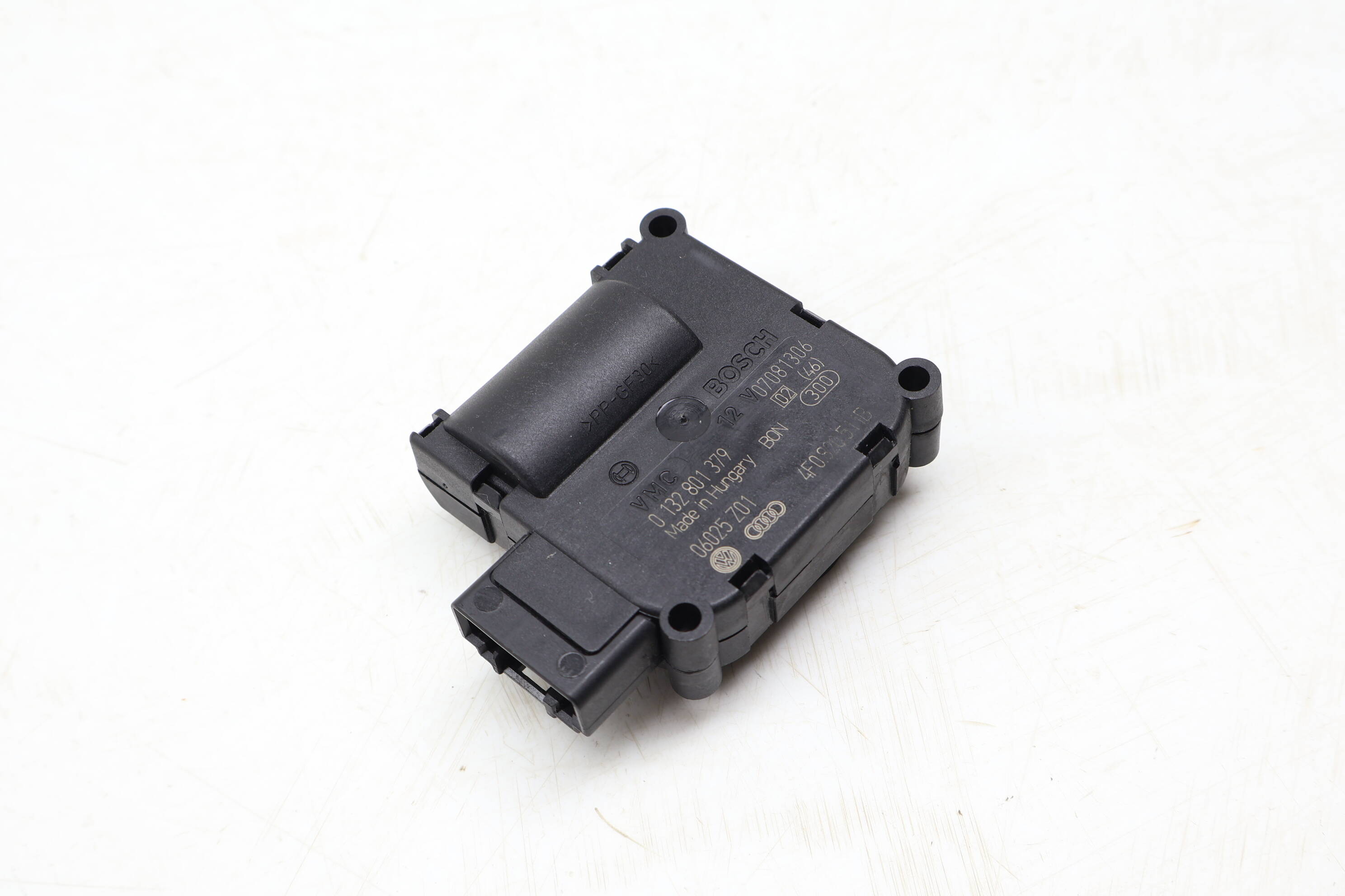 Hvac Flap / Servo Air Motor / Actuator 4F0820511B