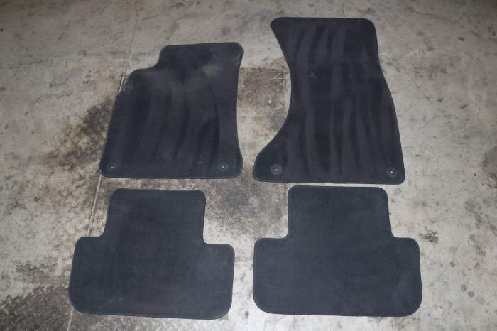 Carpet Floor Mat Set 8K1863691C main product photo