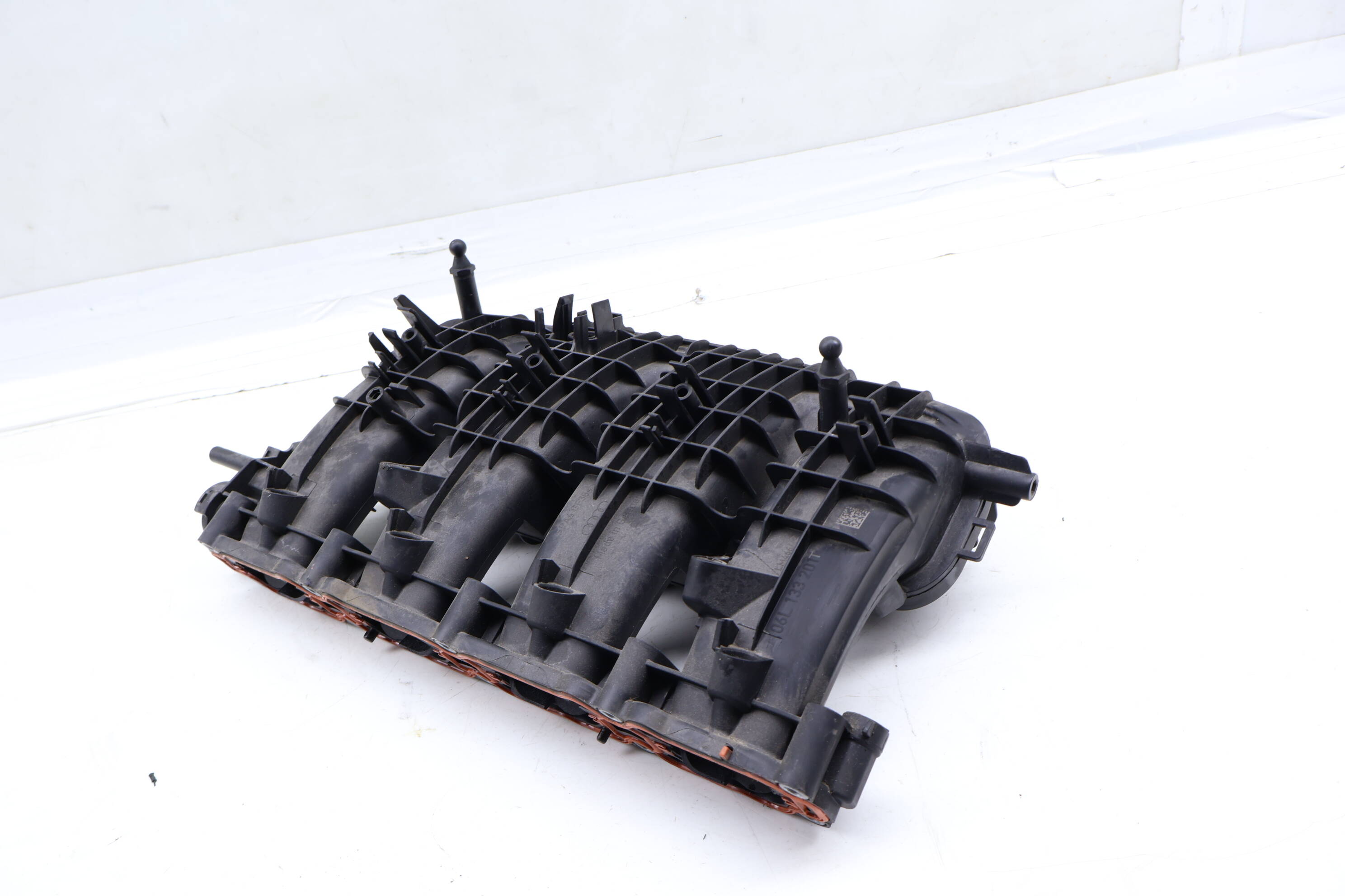 Intake Manifold 06L133201T 95813320110