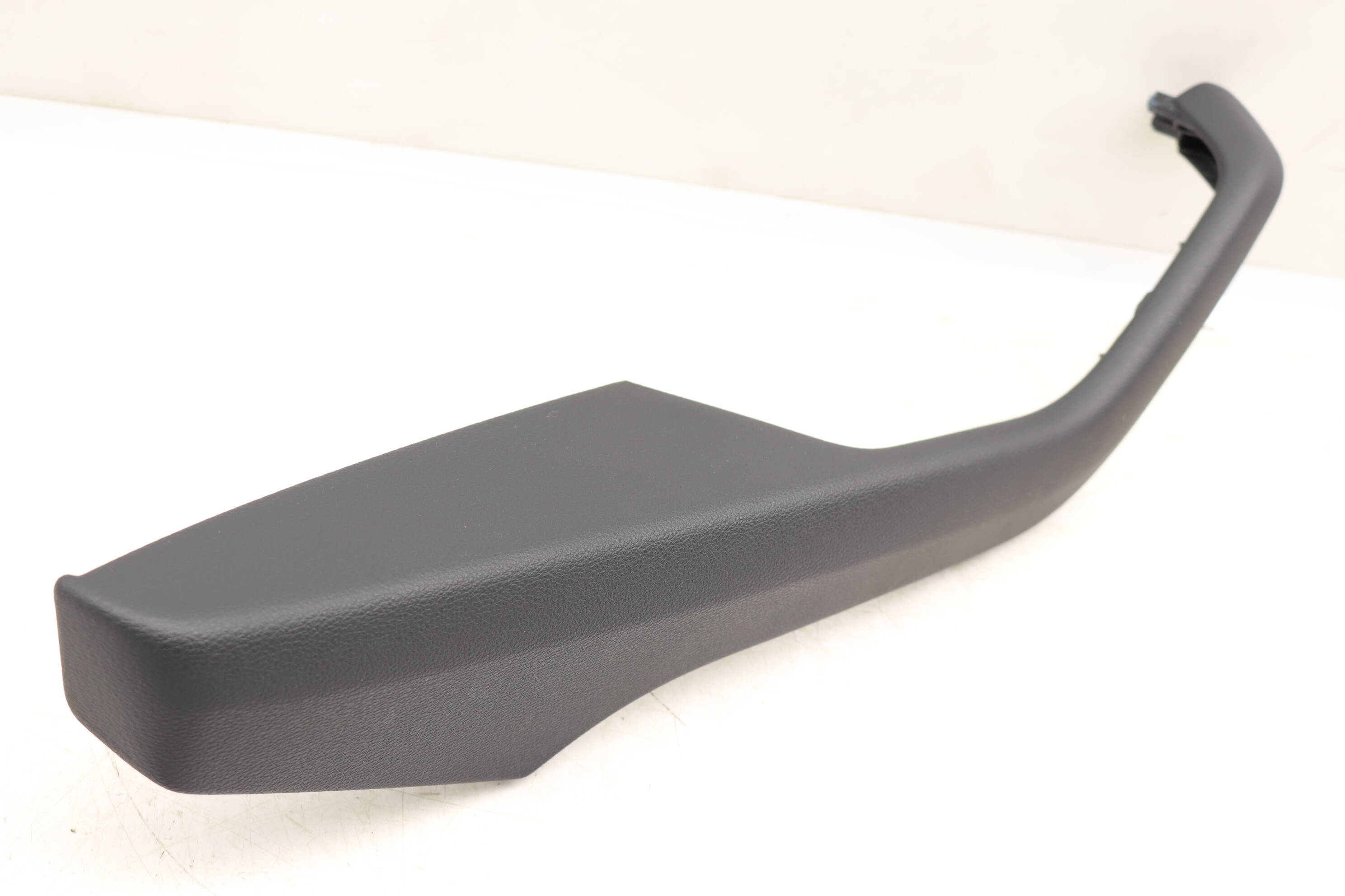 Door&#x20;Pull&#x20;Handle&#x20;&#x2F;&#x20;Armrest&#x20;8W0867173F