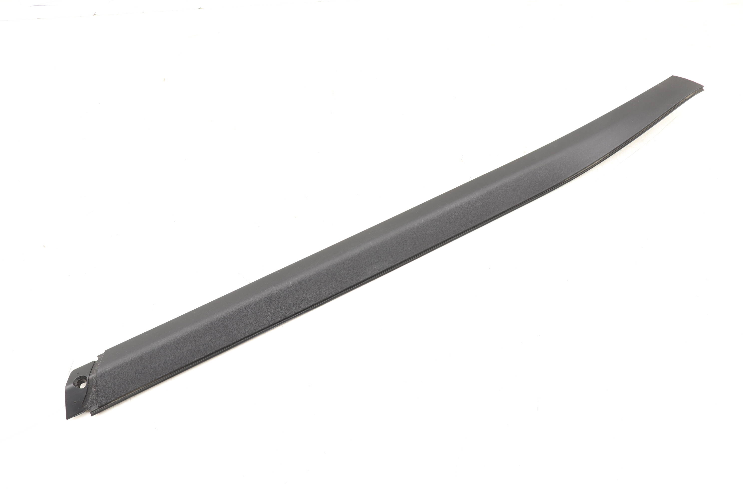 Door Sill / Scuff Panel Trim / Molding 9Y0853540