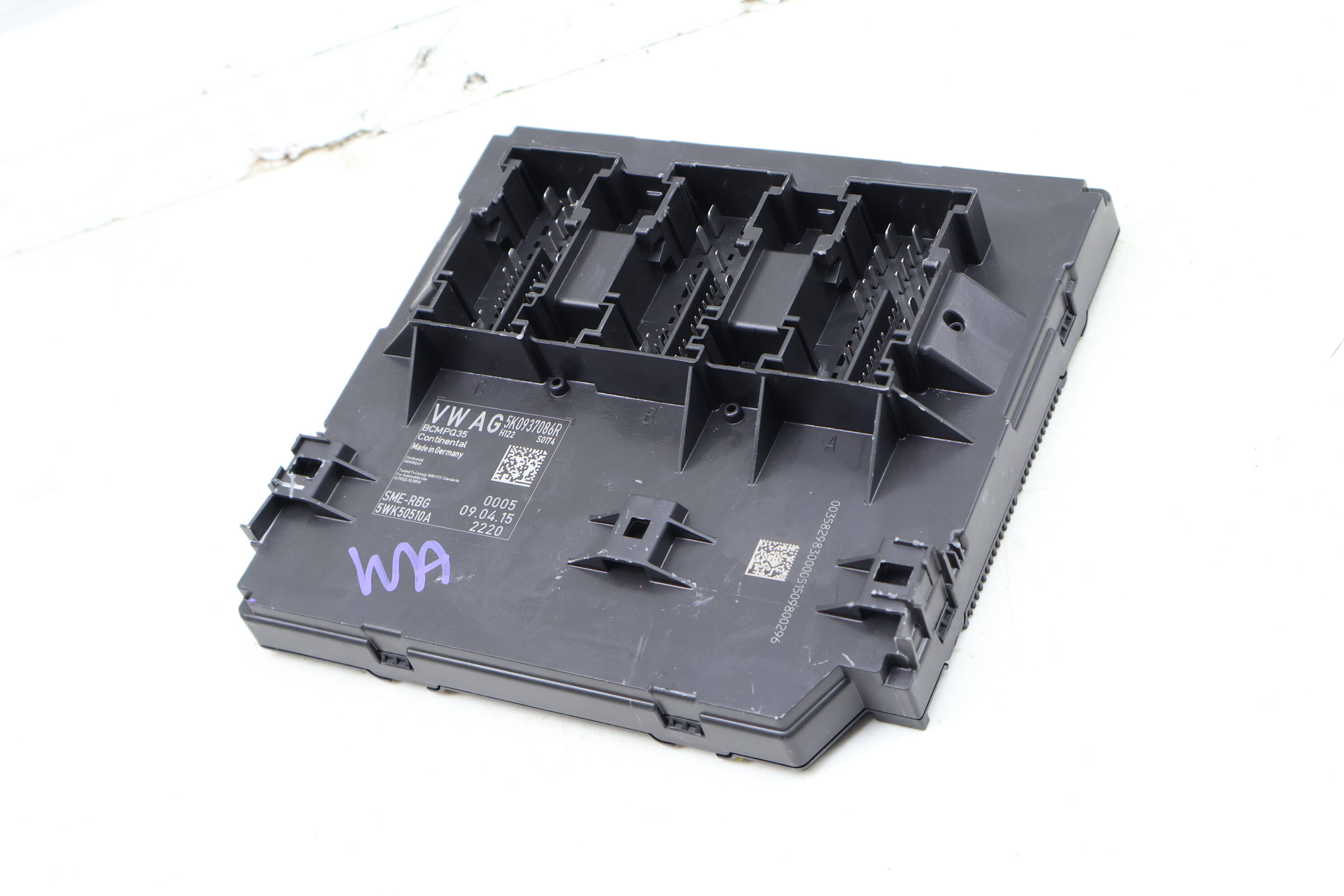 Body Control Module / Bcm 5K0937086R