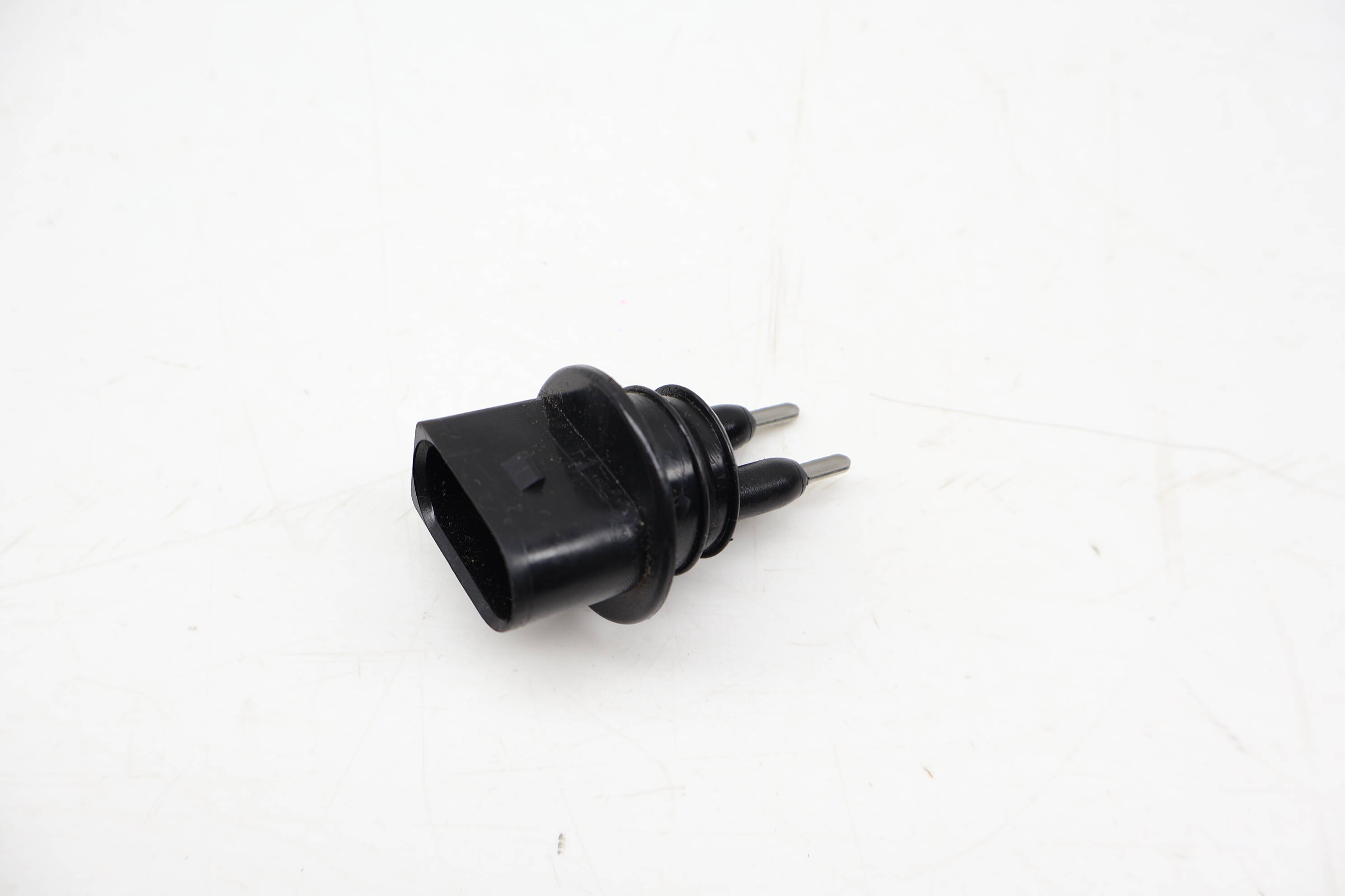 Windshield Washer Fluid Level Sensor 7M0919376 95562810500