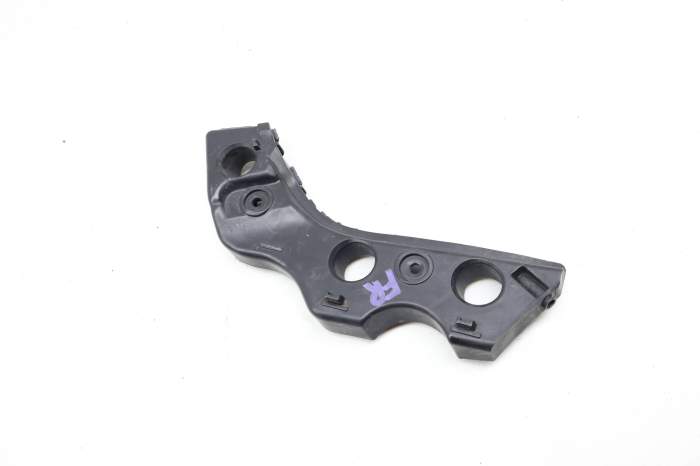 Bumper Guide / Bracket 3C8807184A main product photo
