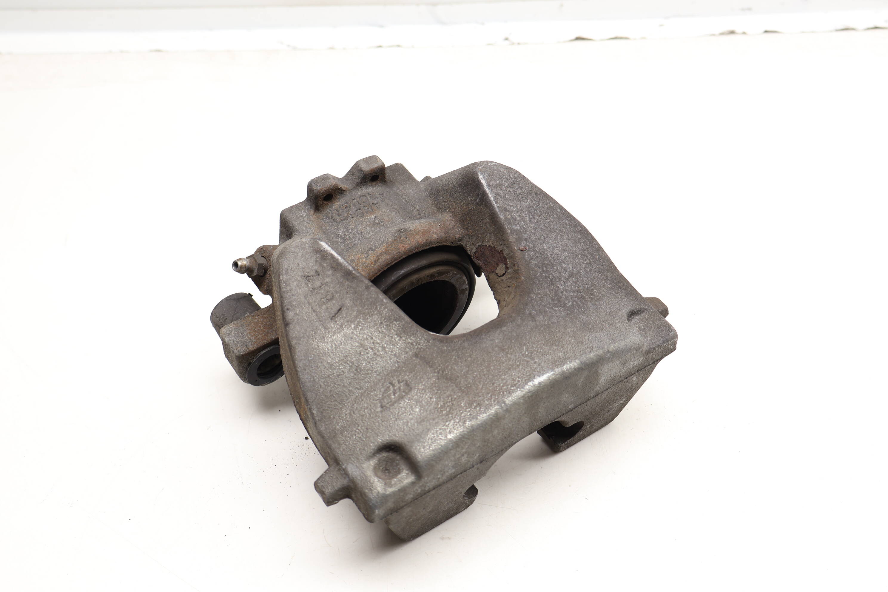 Brake Caliper LR061369