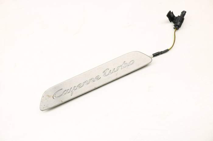 Door Sill / Scuff Panel Plate (Cayenne Turbo) 7P5853173E 95855579308 main product photo