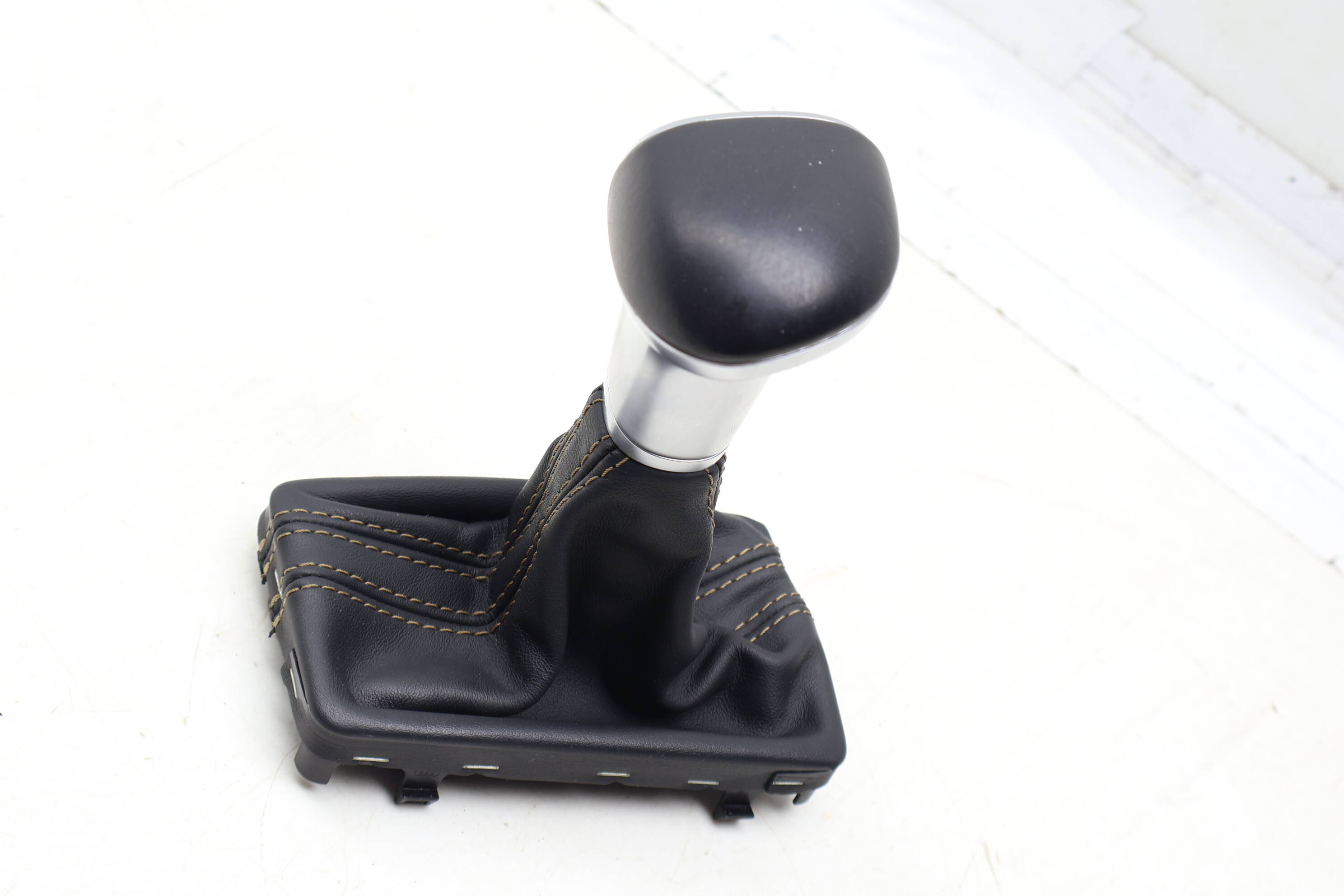 Automatic Shifter Knob W/ Boot 4G1713139M