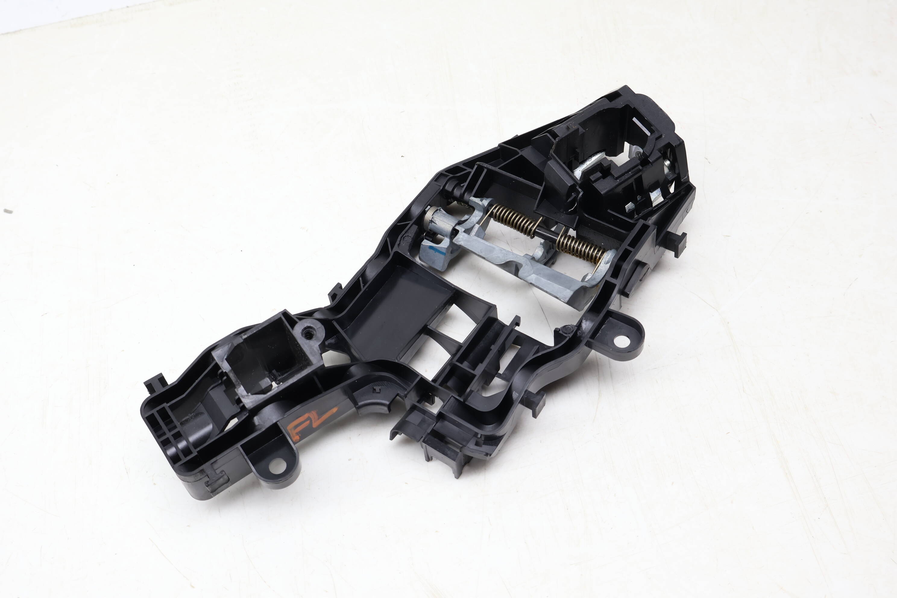 Exterior Door Handle Bracket 17B837811E