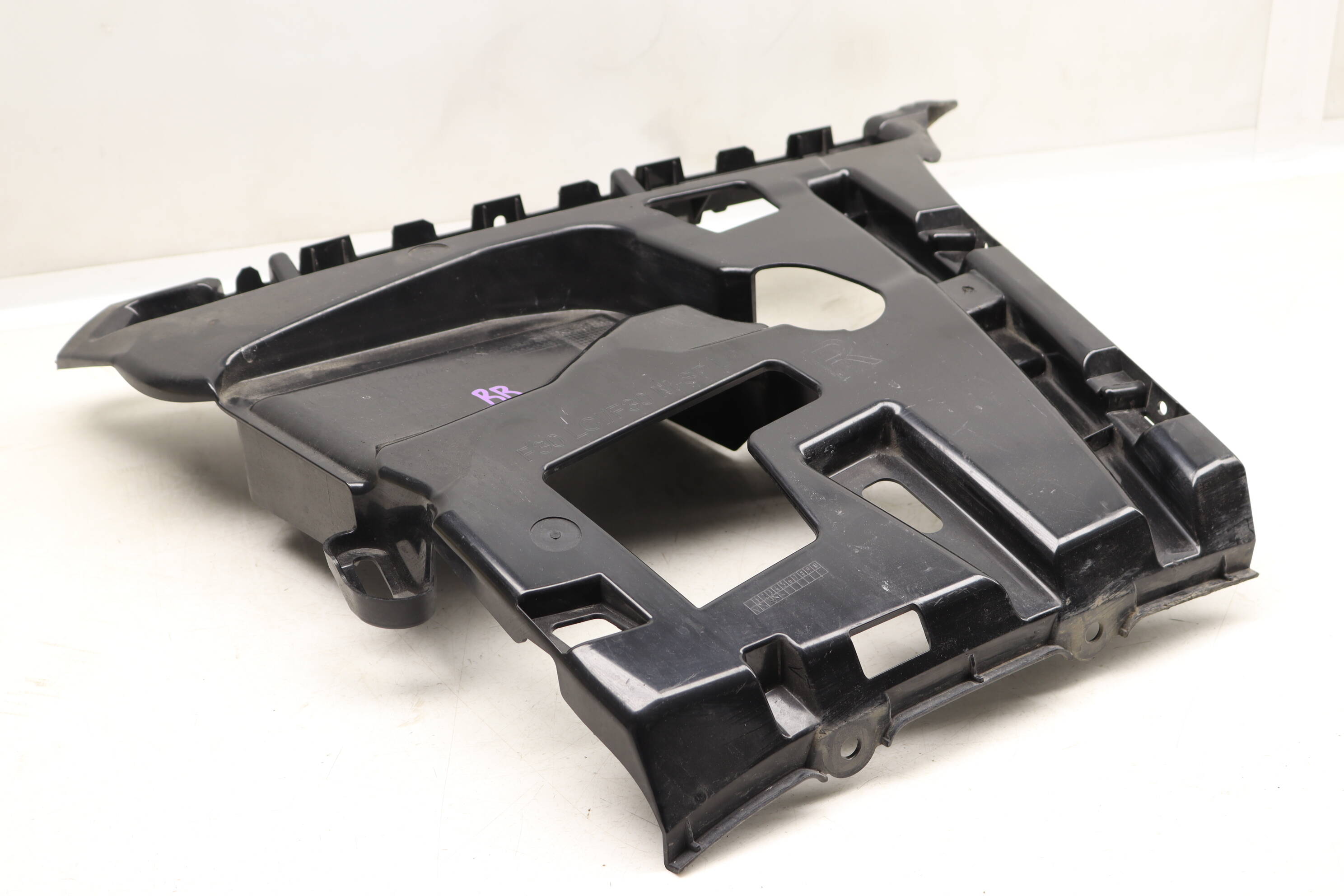 BMW Rear Right Bumper Mount Bracket 51127384466 