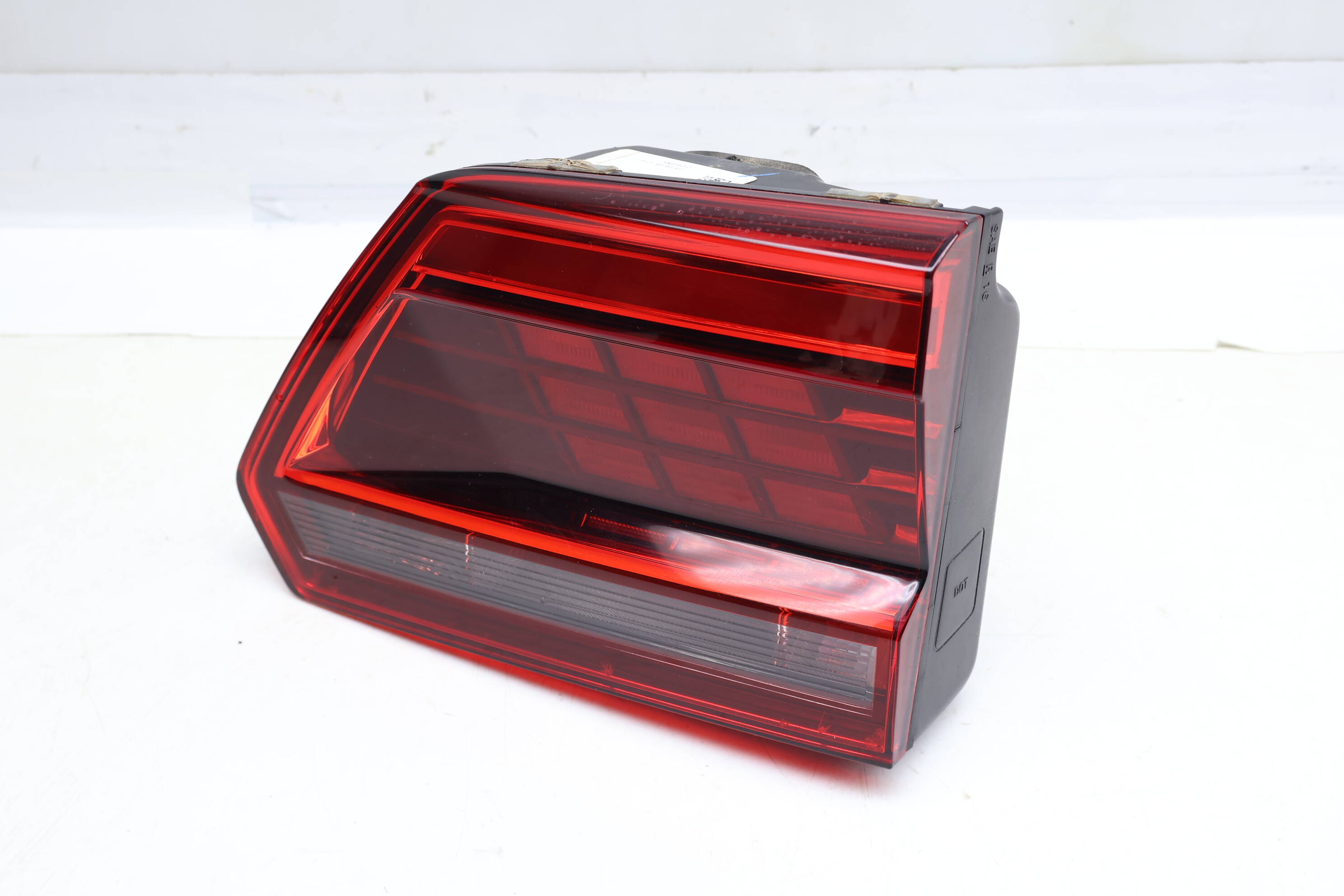 Inner Tail Light / Lamp 3CN945308A