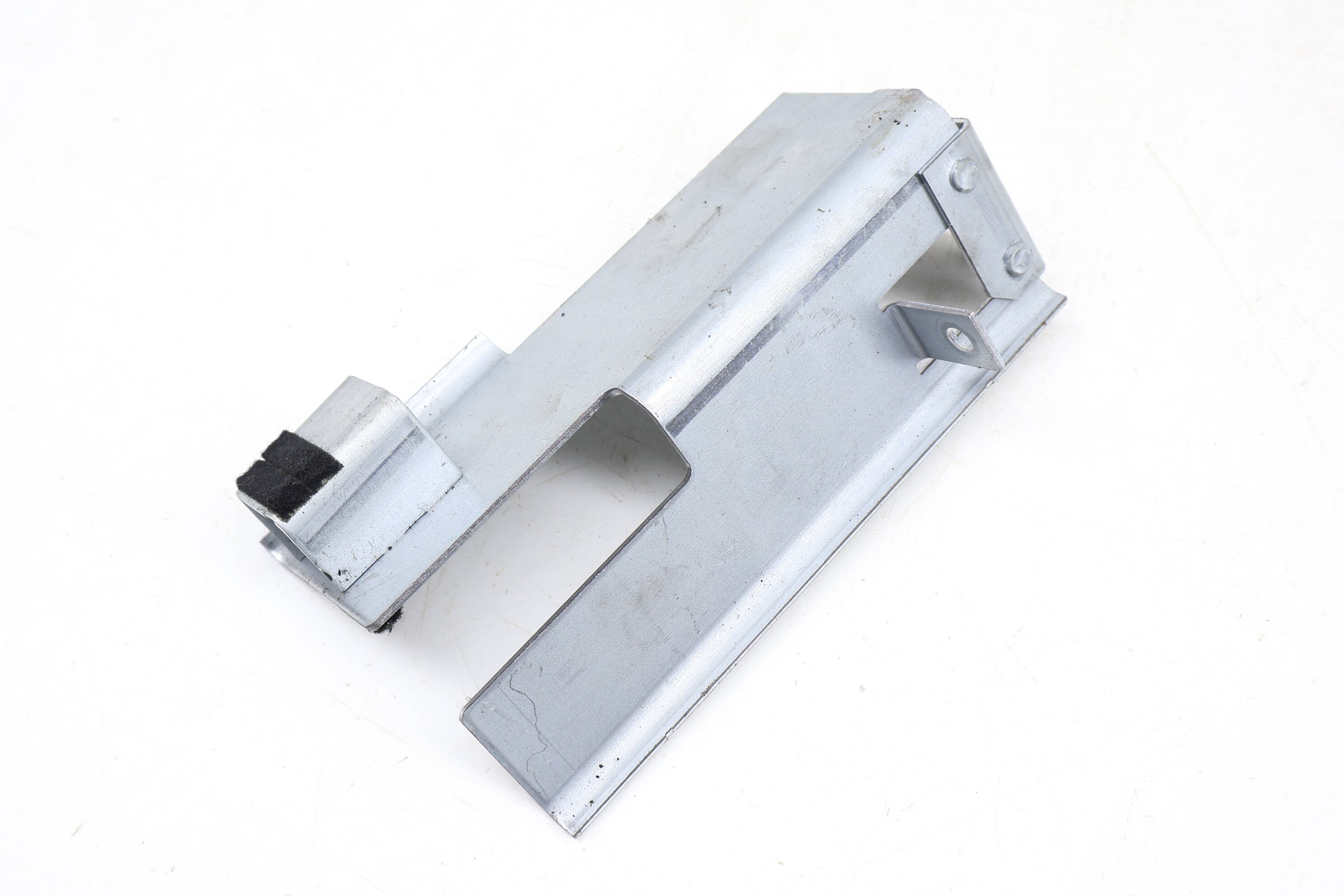 Battery Holder Clamp / Bracket 7L0801387D 95561121002