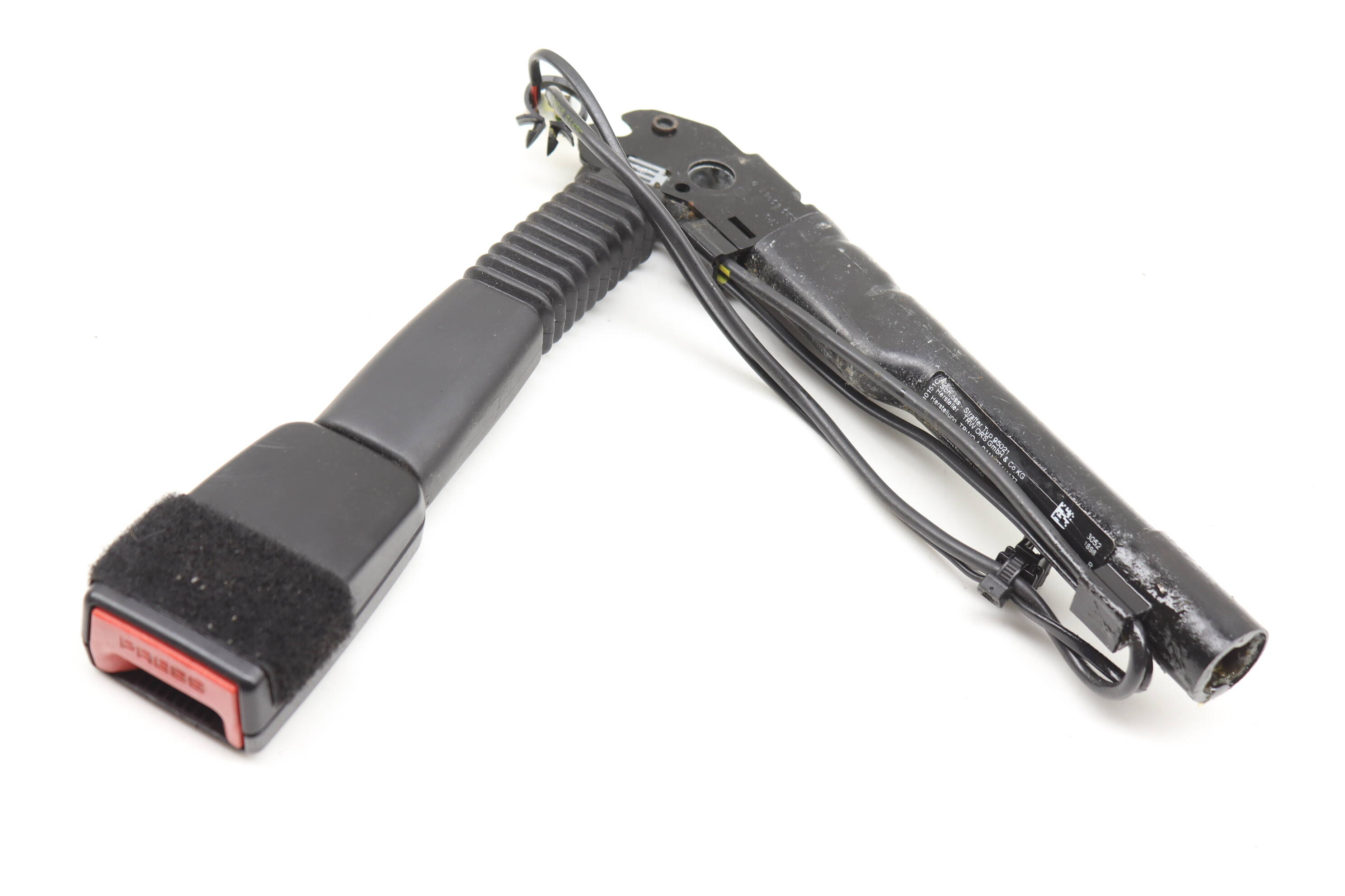 Seat Belt Buckle / Receiver 72117259388