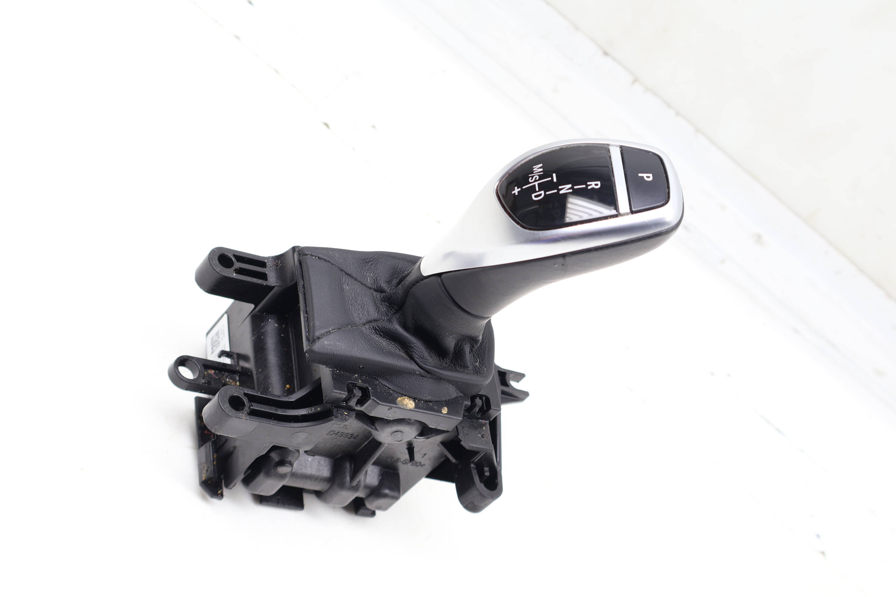 Automatic Gear Shifter Knob Assembly 61319296906
