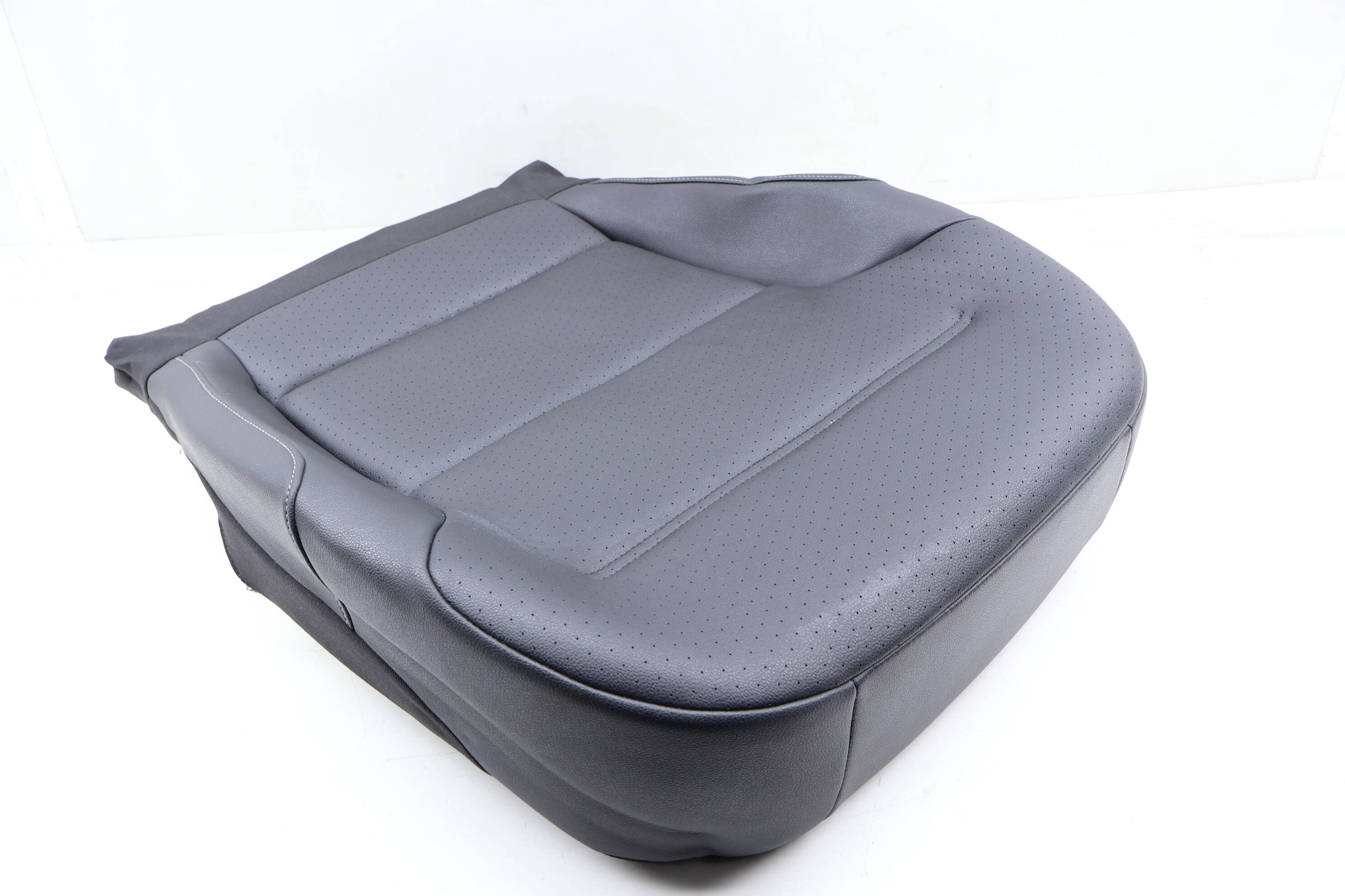 Lower Seat Bottom Cushion 5GM881406F