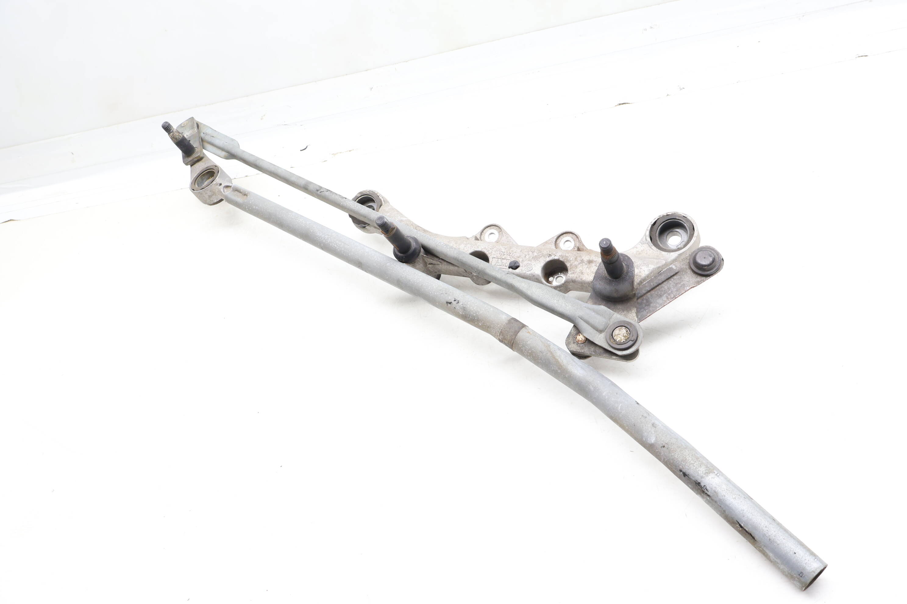 Windshield Wiper Transmission / Bracket 4L1955023D