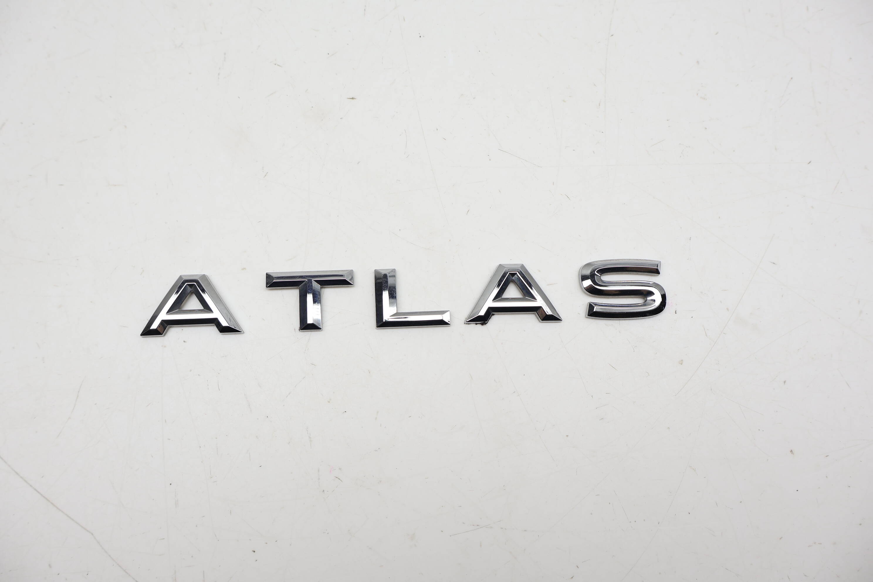Trunk / Hatch Emblem / Badge (Atlas) 3CN853955C
