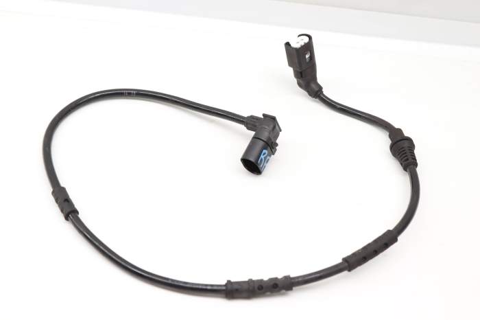 Electric Parking Brake Wiring Harness / Cable 61129317092 main product photo