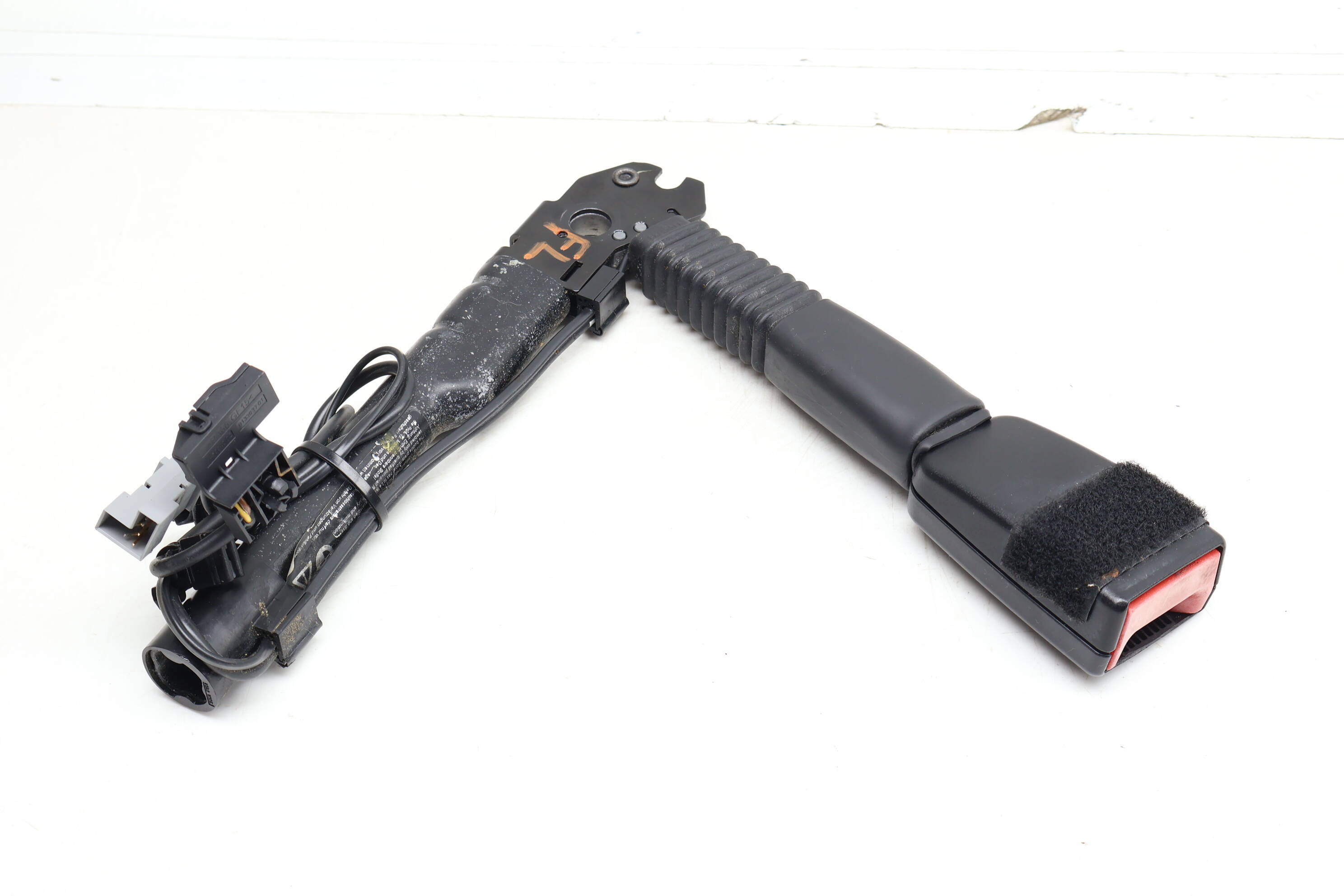 Seat Belt Buckle / Receiver 72117213563