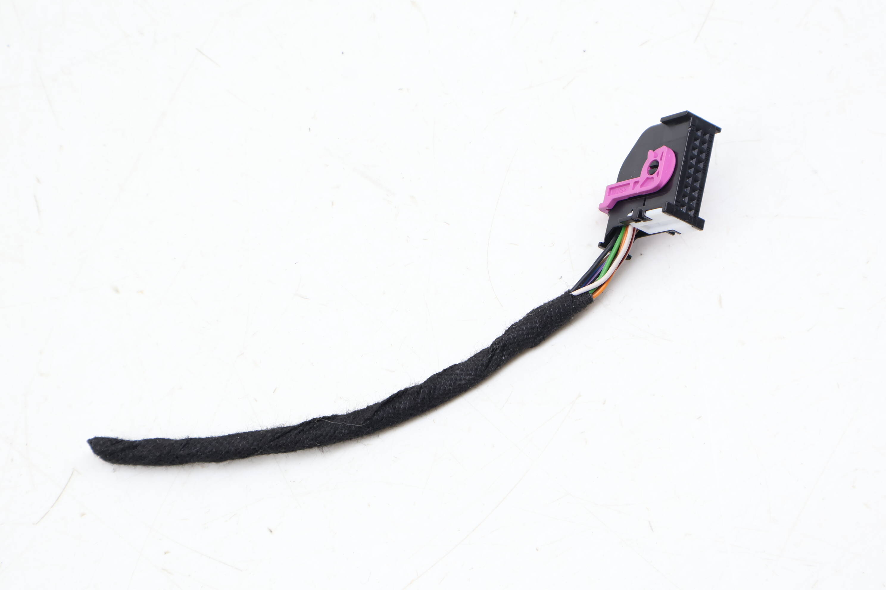 18-Pin Wiring Connector / Pigtail 5Q0972718A
