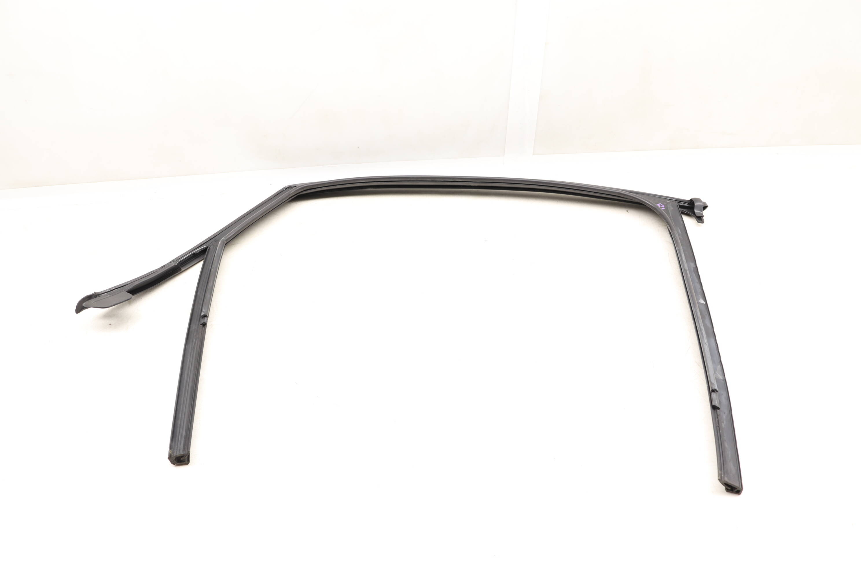 Window Glass Channel / Seal 8K5839439F