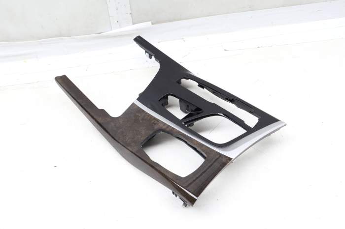 Center Console Trim / Bezel 9391277 main product photo