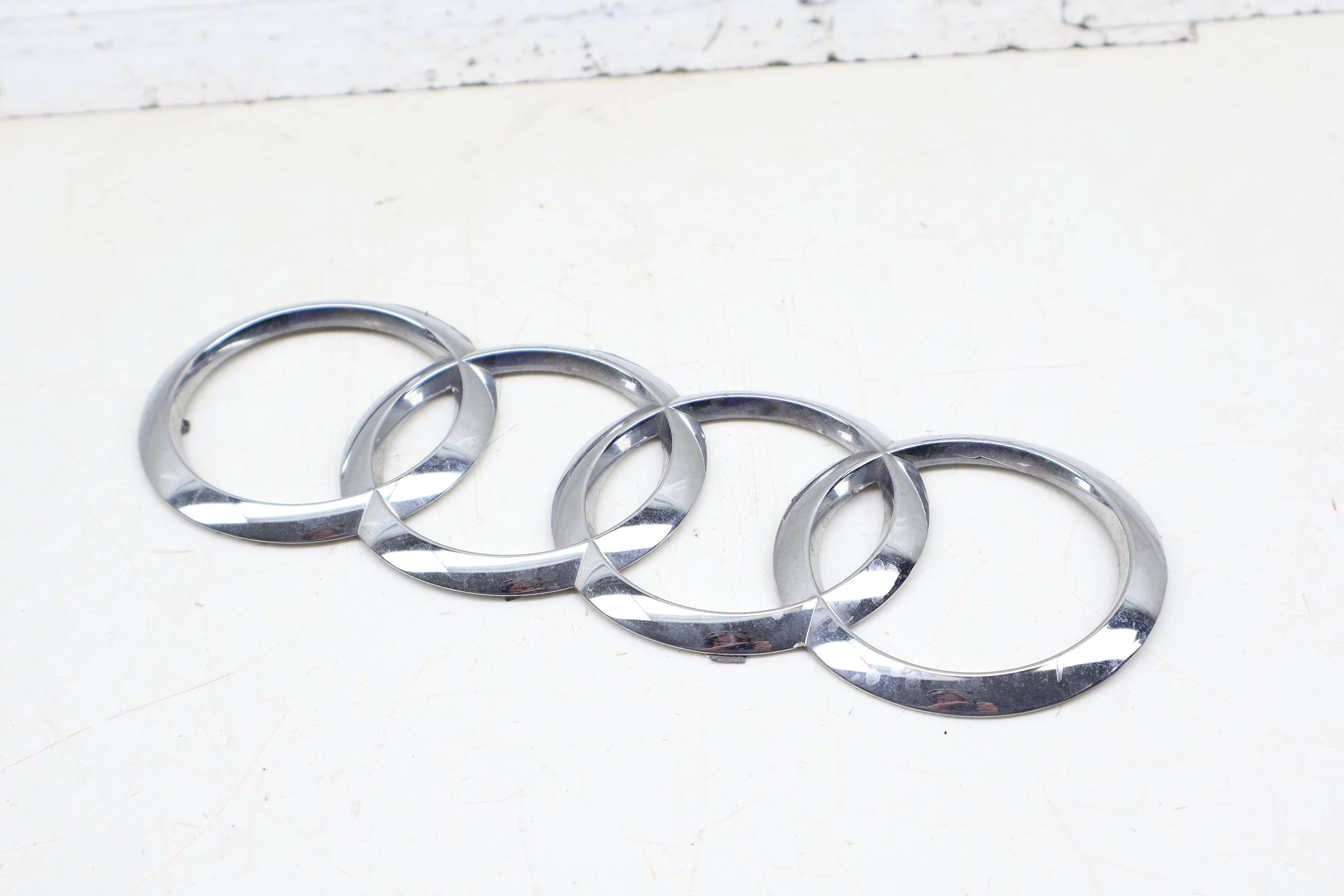 Emblem / Badge Rings 8Y5853742