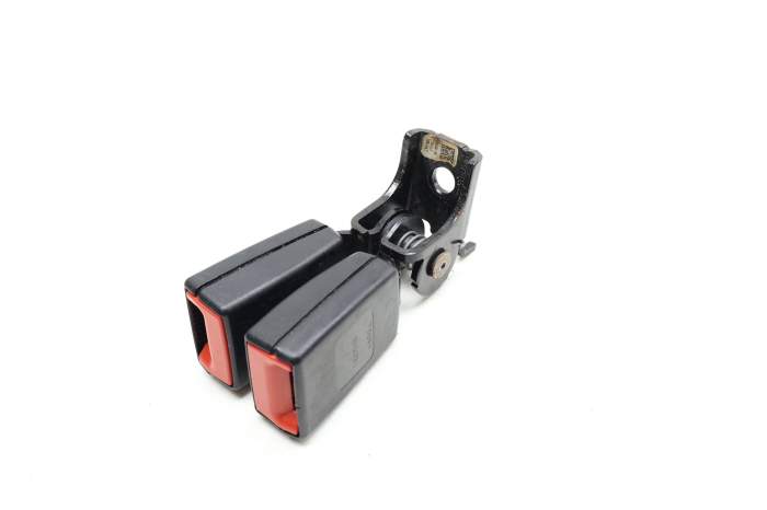 Center Seat Belt Buckle / Receiver 72117341687 main product photo